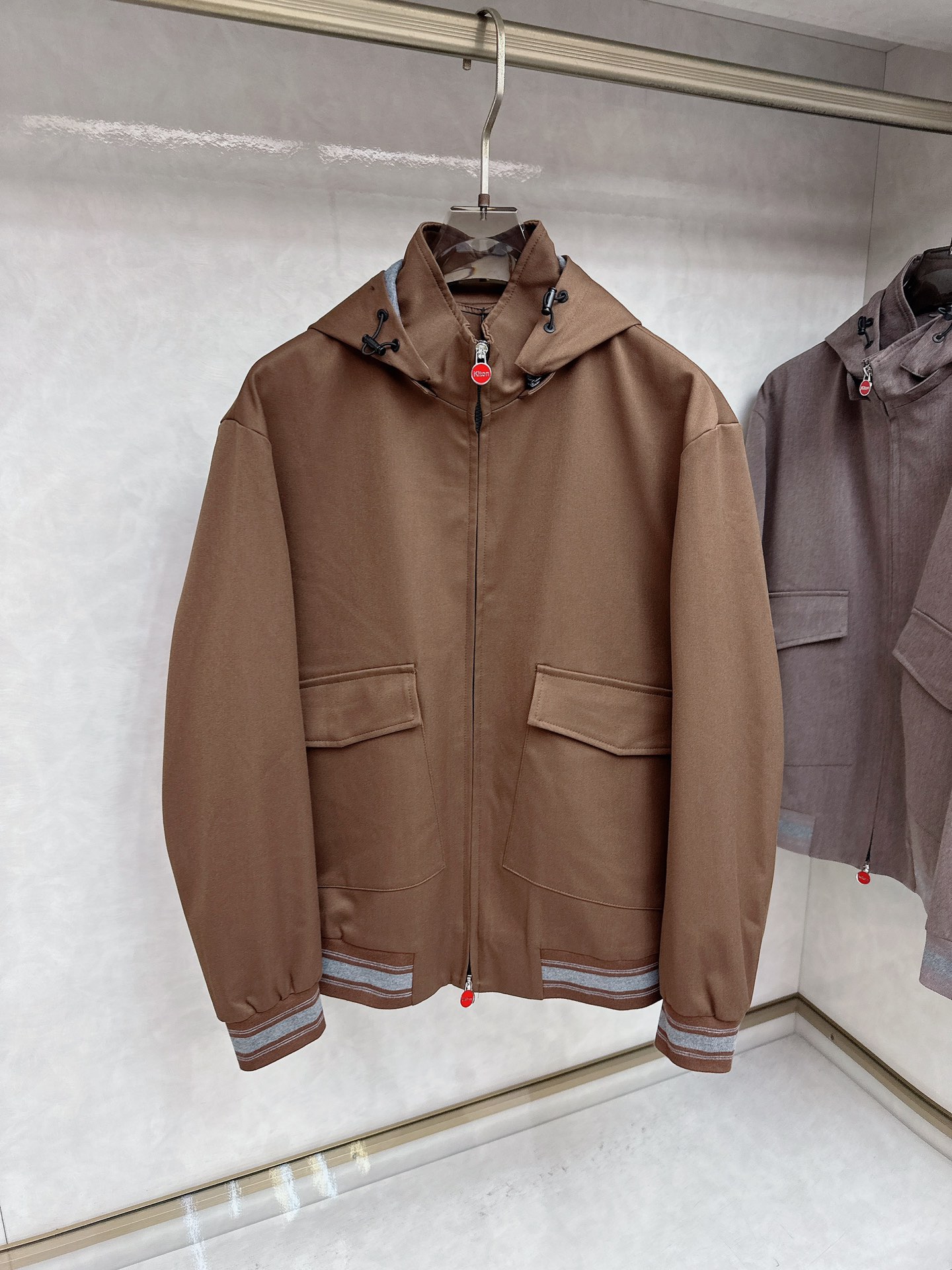  KITON💥独家专供最新时尚秋冬连帽，可拆卸设计 经典设计感与颜值爆棚的，品质更是无法挑剔品控可以直接