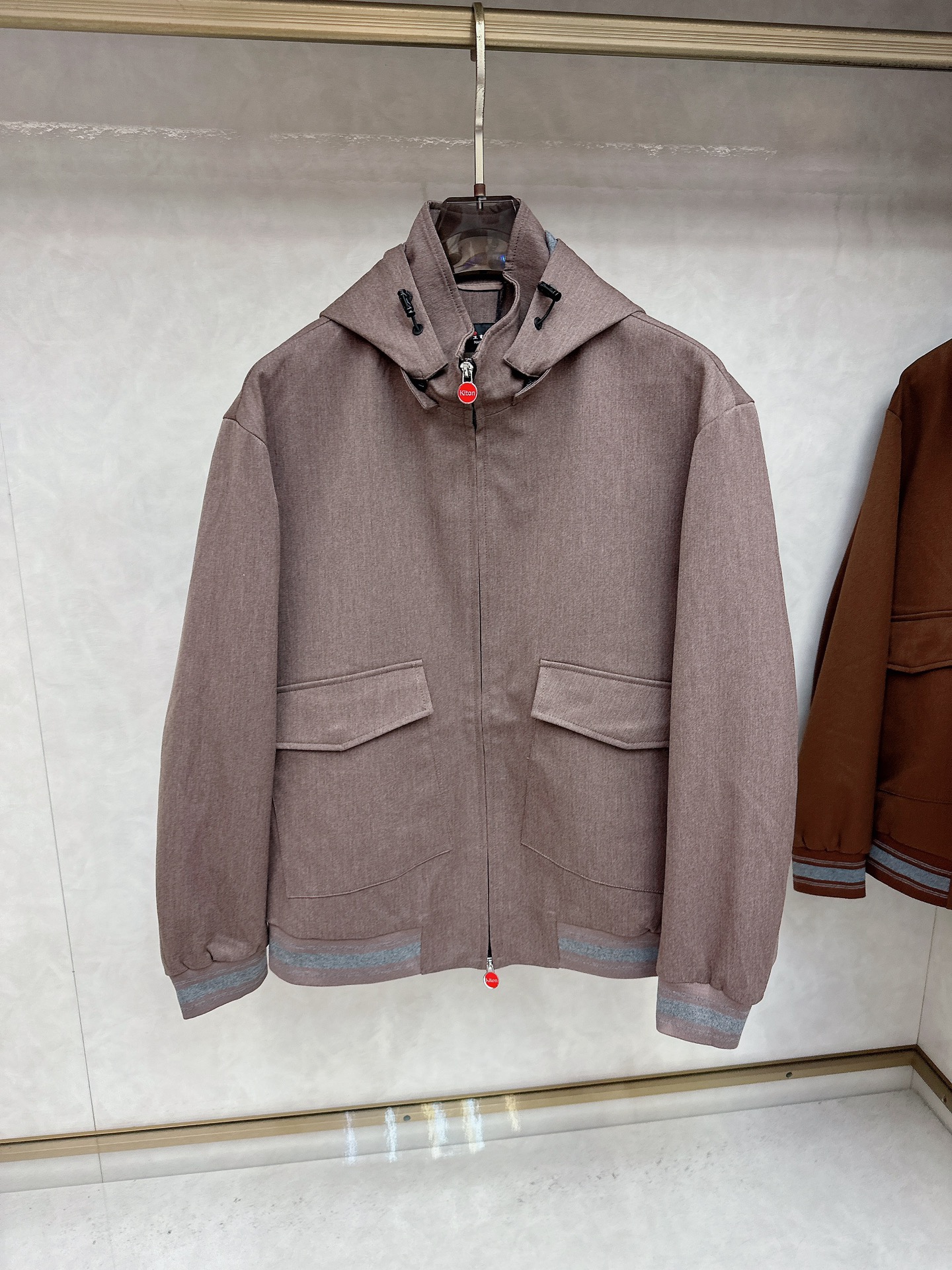  KITON💥独家专供最新时尚秋冬连帽，可拆卸设计 经典设计感与颜值爆棚的，品质更是无法挑剔品控可以直接