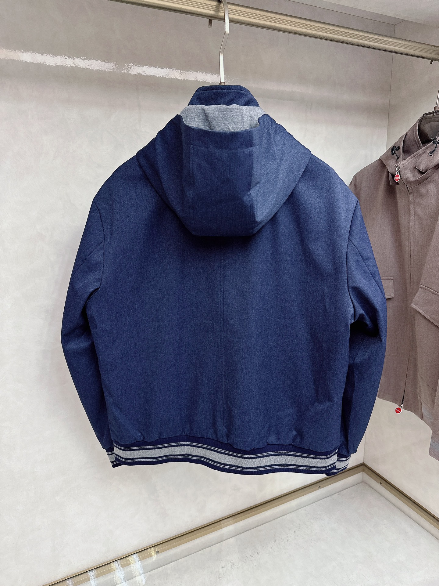  KITON💥独家专供最新时尚秋冬连帽，可拆卸设计 经典设计感与颜值爆棚的，品质更是无法挑剔品控可以直接