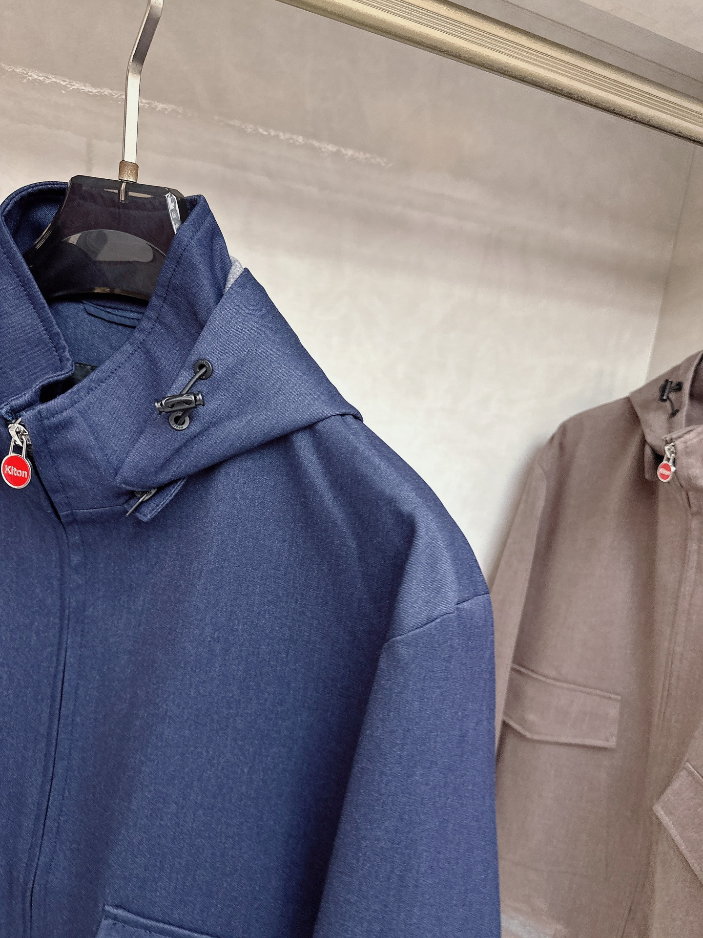  KITON💥独家专供最新时尚秋冬连帽，可拆卸设计 经典设计感与颜值爆棚的，品质更是无法挑剔品控可以直接