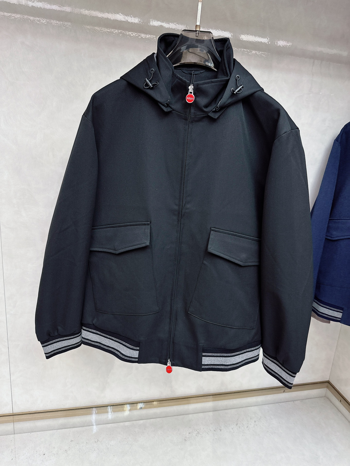  KITON💥独家专供最新时尚秋冬连帽，可拆卸设计 经典设计感与颜值爆棚的，品质更是无法挑剔品控可以直接