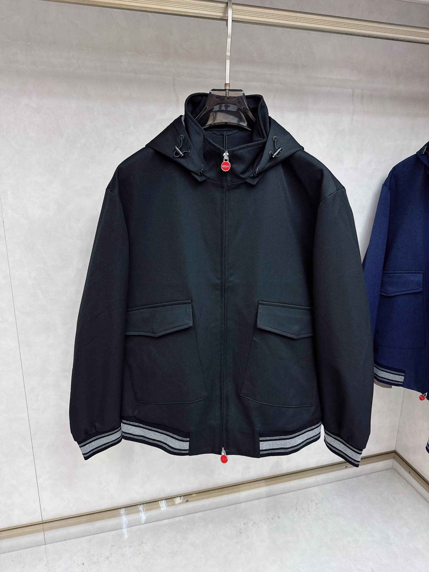  KITON💥独家专供最新时尚秋冬连帽，可拆卸设计 经典设计感与颜值爆棚的，品质更是无法挑剔品控可以直接