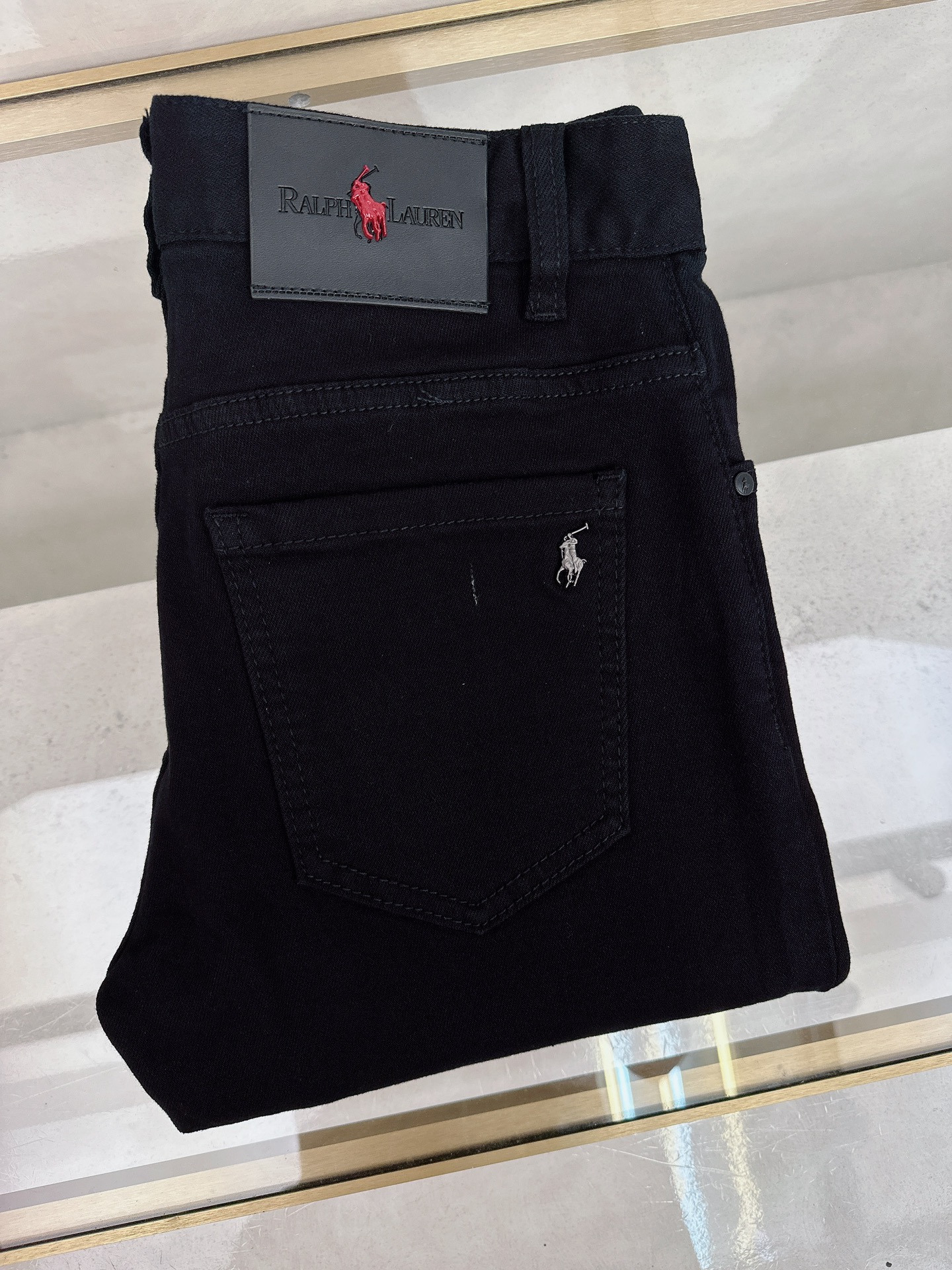 NO:512531,The new 2025 autumn and winter models are available in stock, the original single hot jeans are super customized, original hardware, super heavy industry technology, and the style is super excellent, the details are impeccable!  The style is not picky, it is very high-end, and the good products are not waiting for everyone. If you like it, hurry up and start, size 29-38, jeans, alexander wang198609092025秋冬新款现货上市,原单爆款牛仔裤超级定制款,原版五金,超级重工工艺,版型超赞细节做工无可挑剔！款式不挑人,特别高档,好货不等人,看中赶紧下手,尺码29-38,,jeans,alexander wang,Men's clothing