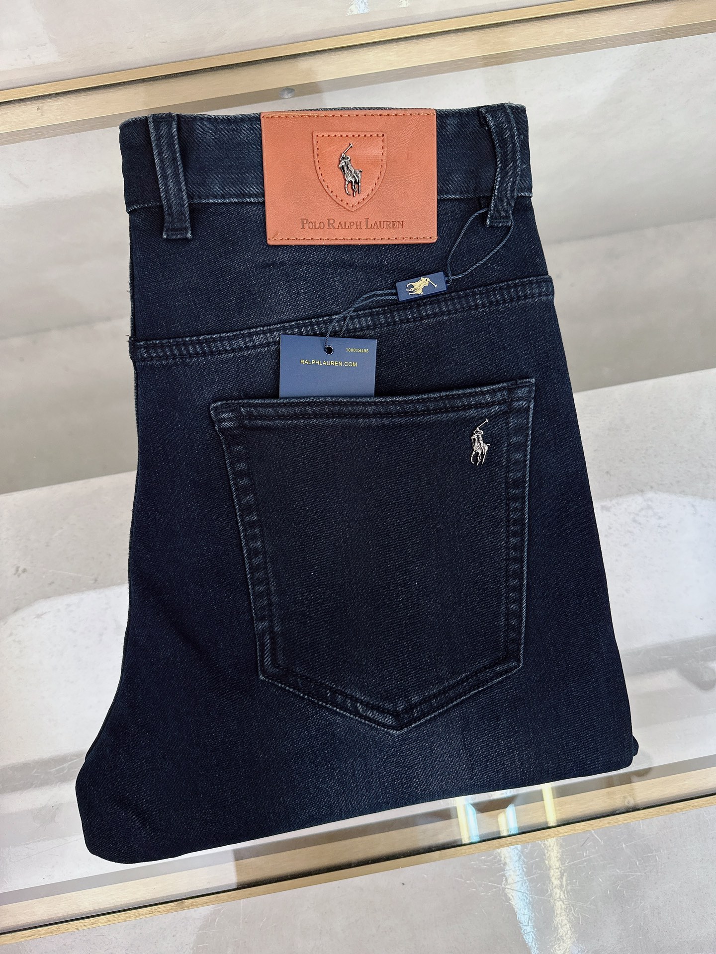 NO:524837,The official website of the autumn and winter new styles will be released simultaneously, 2025 autumn and winter new men's casual jeans, original single quality, customized original denim fabric, logo pattern design, body original hardware and auxiliary decoration, three-dimensional and clear, c super trendy personality, fashionable and stylish upper body!  Trendy men's must-have items, 30-40, jeans, alexander wang19860909秋冬新款官网同步发售,2025秋冬新品男士休闲牛仔裤,原单品质,定制原版牛仔面料,logo图案设计,身原版五金辅料装饰,立体清晰,c超级潮流个性,上身时尚有型！潮男必备单品 码数30-40,,jeans,alexander wang,Men's clothing