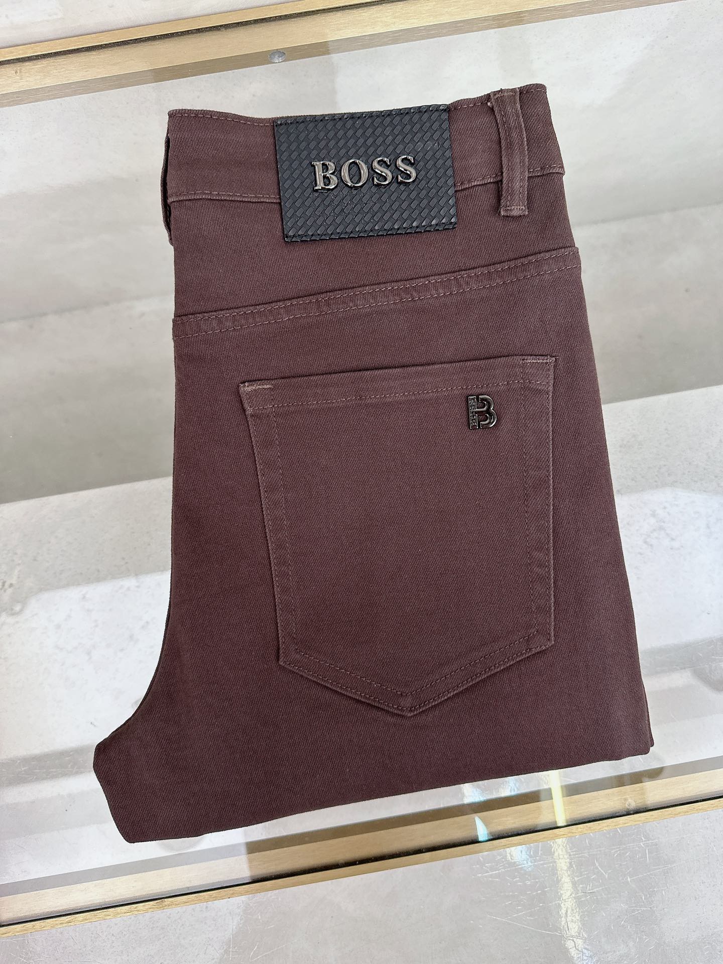 NO:516798,Boos 2025 autumn and winter new styles are available simultaneously on the official website, 2025 autumn and winter new men's casual jeans, original single quality, customized original denim fabric, logo pattern design, body original hardware and auxiliary decoration, three-dimensional and clear, c super trendy and personalized, fashionable and stylish on the upper body!  Trendy men's must-have items, 28-38, jeans, alexander wang19860909boos 2025秋冬新款官网同步发售,2025秋冬新品男士休闲牛仔裤,原单品质,定制原版牛仔面料,logo图案设计,身原版五金辅料装饰,立体清晰,c超级潮流个性,上身时尚有型！潮男必备单品 码数28-38,,jeans,alexander wang,Men's clothing