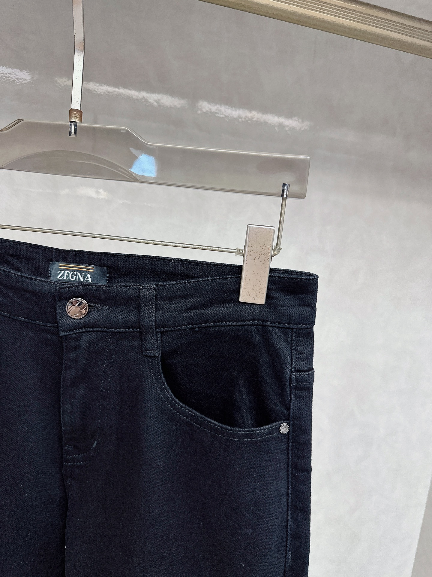 杰尼亚 2025秋冬🔥🔥新款现货上市，原单爆款牛仔裤👖超级定制款，原版五金，超级重工工艺，版型超赞👍细节