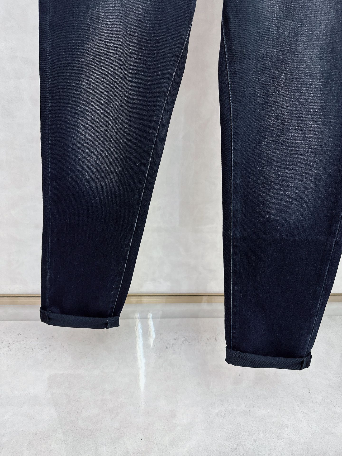 LV 2025秋冬🔥🔥新款现货上市，原单爆款牛仔裤👖超级定制款，原版五金，超级重工工艺，版型超赞👍细节做