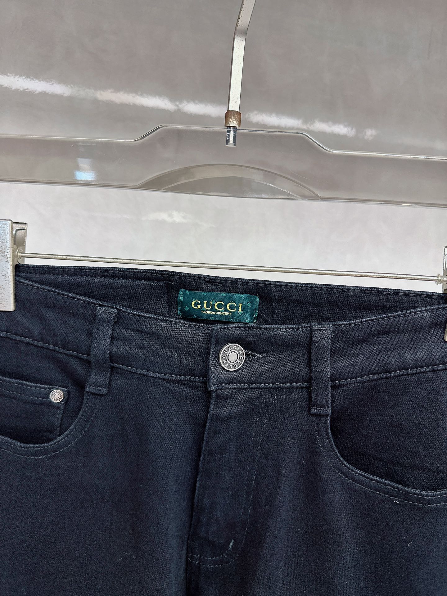 古奇 2025秋冬🔥🔥新款现货上市，原单爆款牛仔裤👖超级定制款，原版五金，超级重工工艺，版型超赞👍细节做