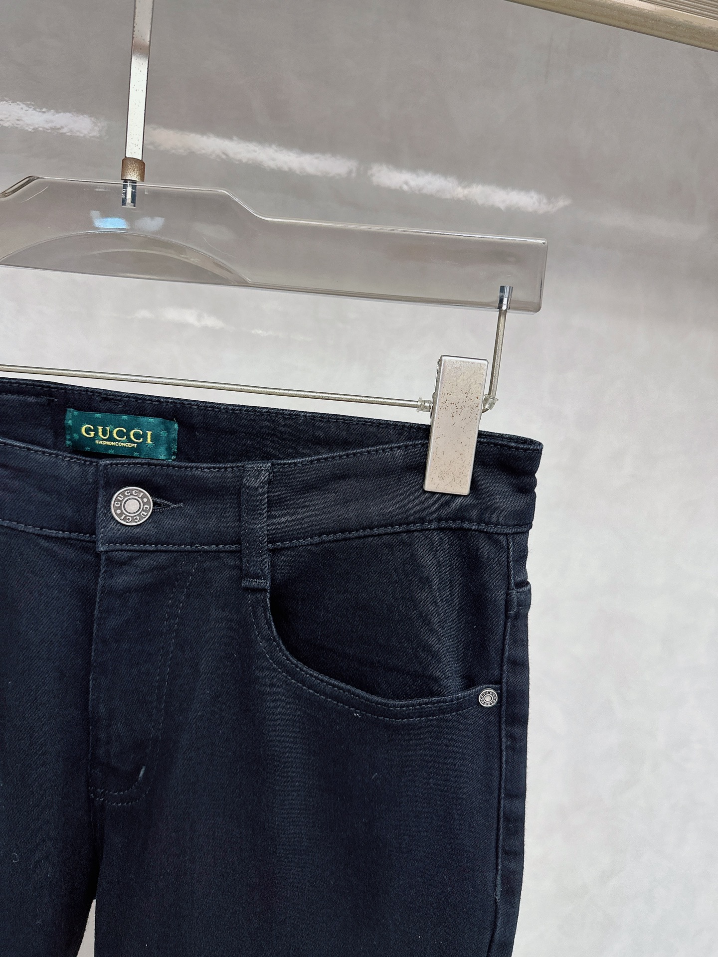 古奇 2025秋冬🔥🔥新款现货上市，原单爆款牛仔裤👖超级定制款，原版五金，超级重工工艺，版型超赞👍细节做