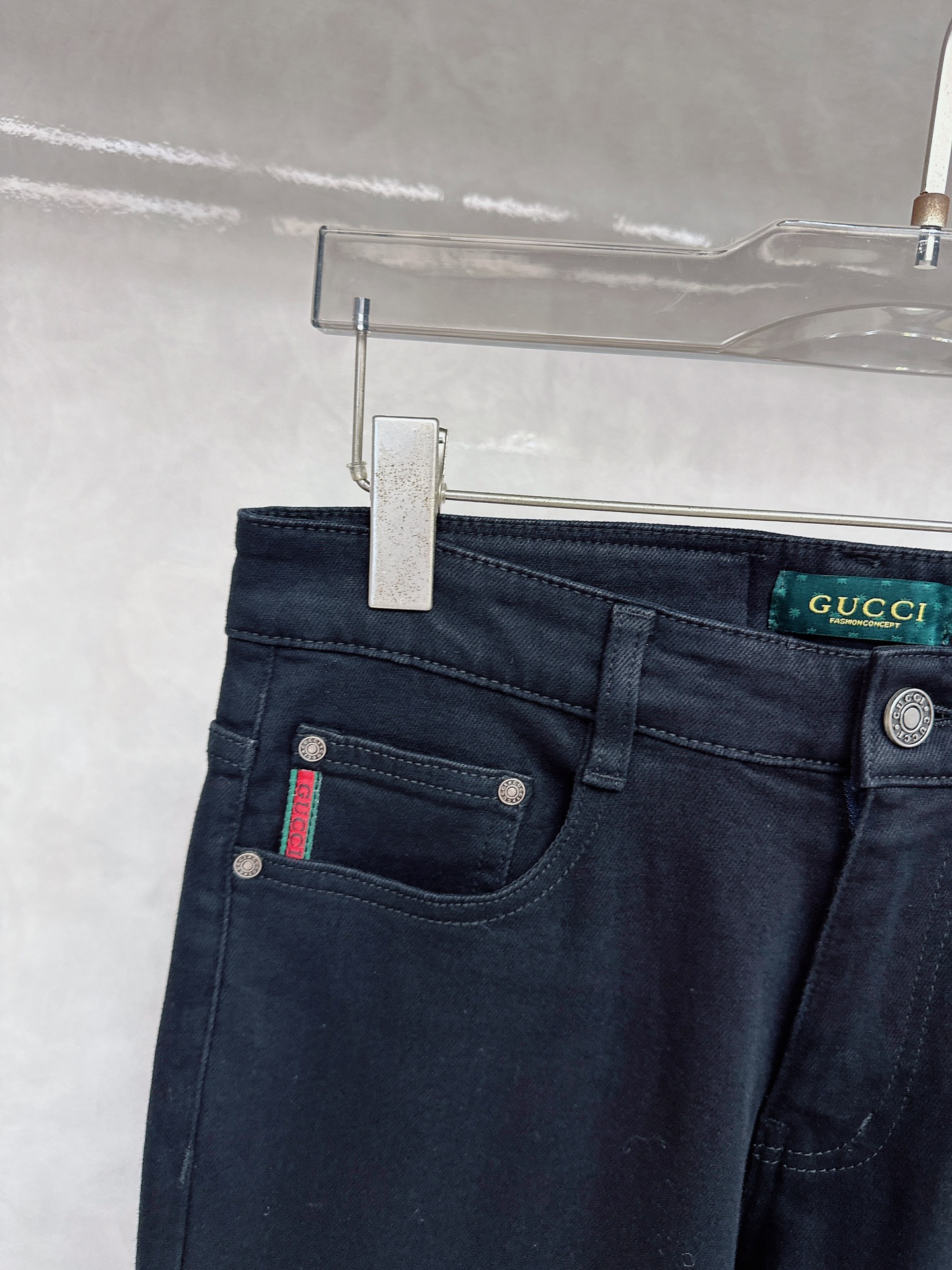 古奇 2025秋冬🔥🔥新款现货上市，原单爆款牛仔裤👖超级定制款，原版五金，超级重工工艺，版型超赞👍细节做