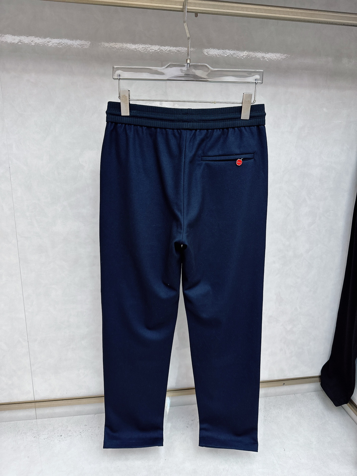 kiton 💥独家专供新款 休闲裤 高端版本！定制面料 透气舒适度高，细节无可挑剔，品牌元素设计理念，体