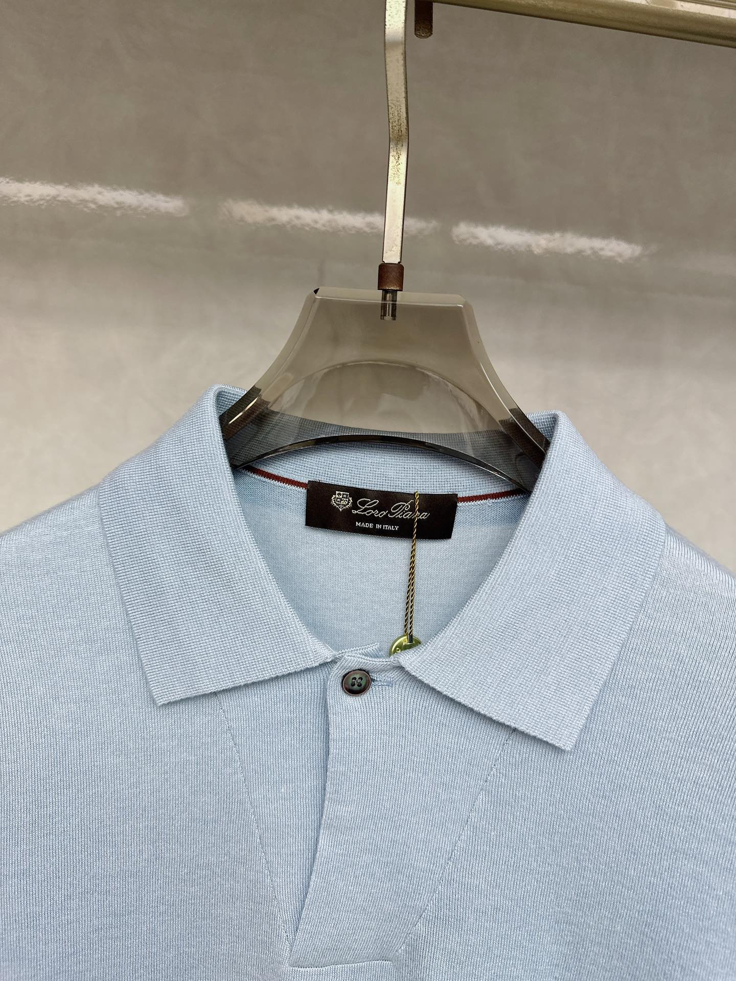 Kiton 2025官网同步发售！辅料全部原版定制出品，贸易公司真品订单。高级定制进口面料，以天然植物纖