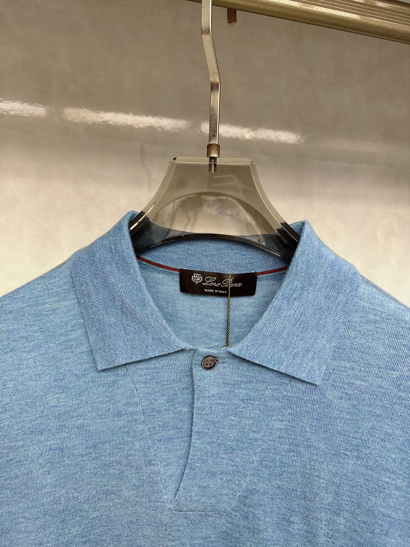 Kiton 2025官网同步发售！辅料全部原版定制出品，贸易公司真品订单。高级定制进口面料，以天然植物纖