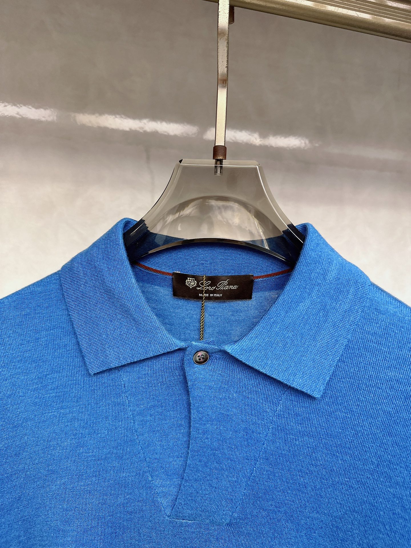 Kiton 2025官网同步发售！辅料全部原版定制出品，贸易公司真品订单。高级定制进口面料，以天然植物纖