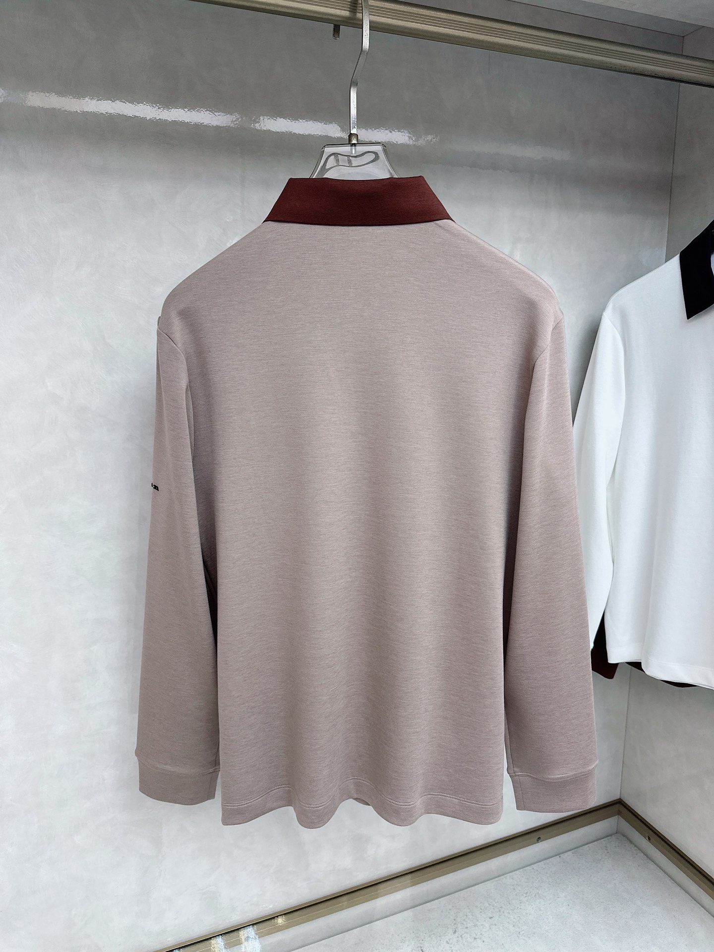 kiton 顶级品质 {醋酸羊绒系列} 官网同步发售！辅料全部原版定制出品，贸易公司真品订单。高级定制进