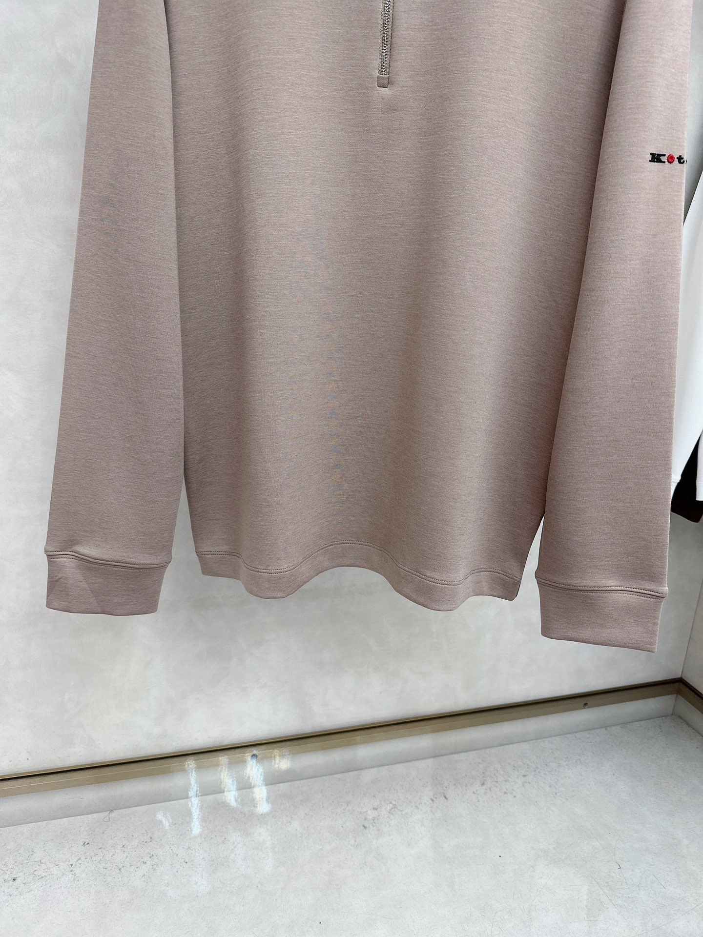 kiton 顶级品质 {醋酸羊绒系列} 官网同步发售！辅料全部原版定制出品，贸易公司真品订单。高级定制进