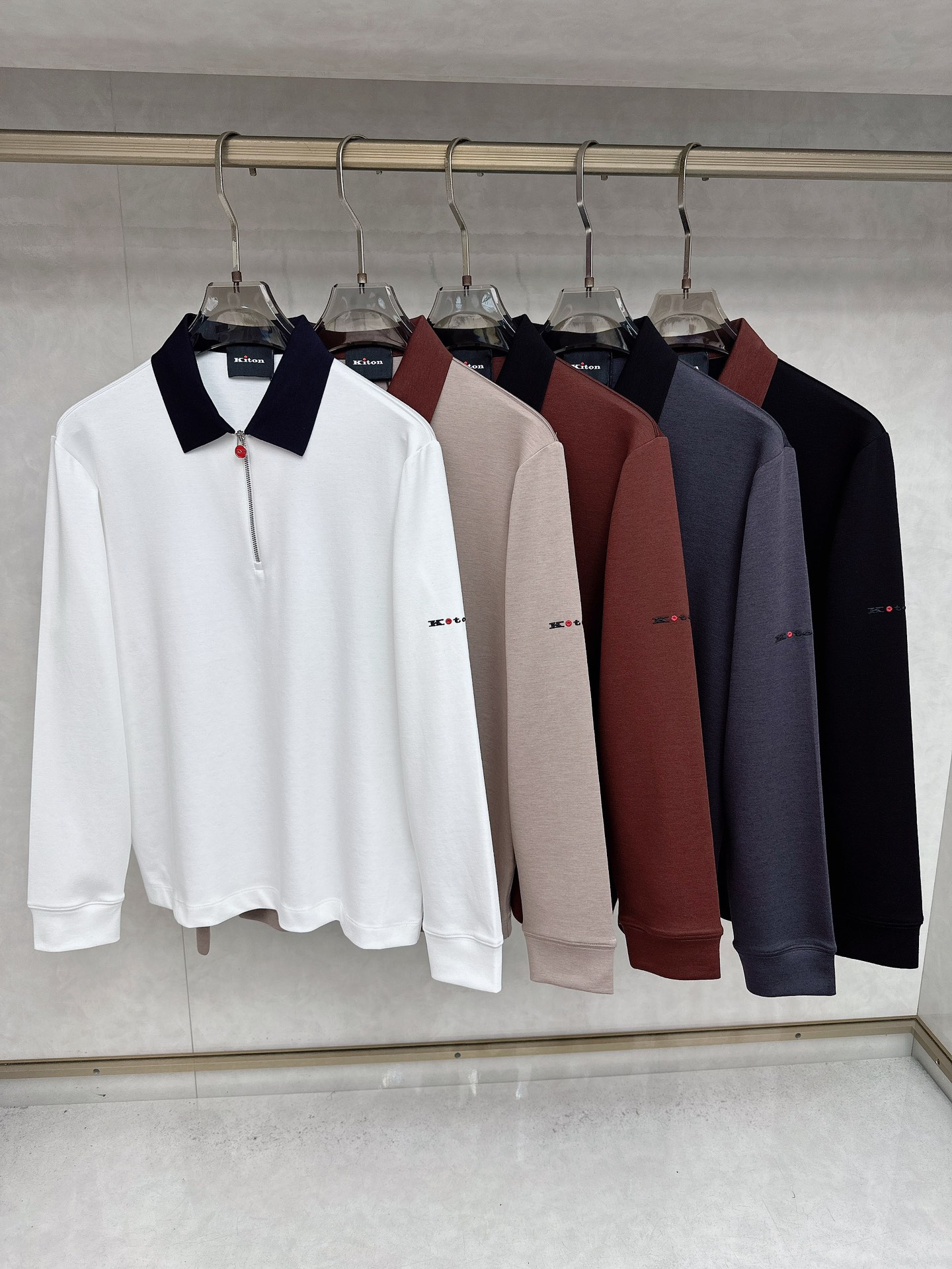 kiton 顶级品质 {醋酸羊绒系列} 官网同步发售！辅料全部原版定制出品，贸易公司真品订单。高级定制进