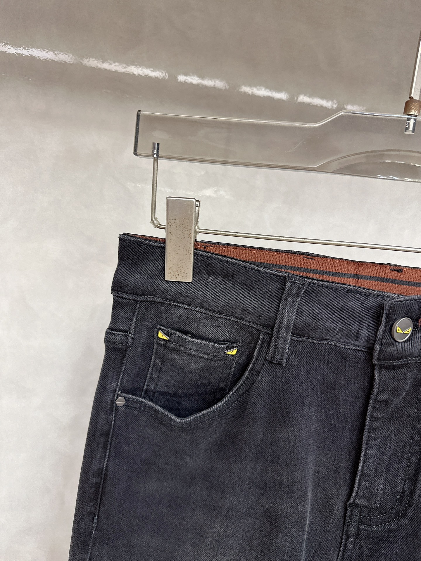 Fendi 2023/24 Fall/Winter Men's Denim Jeans - Original Design, Premium Quality 7 i1756732845 138 0