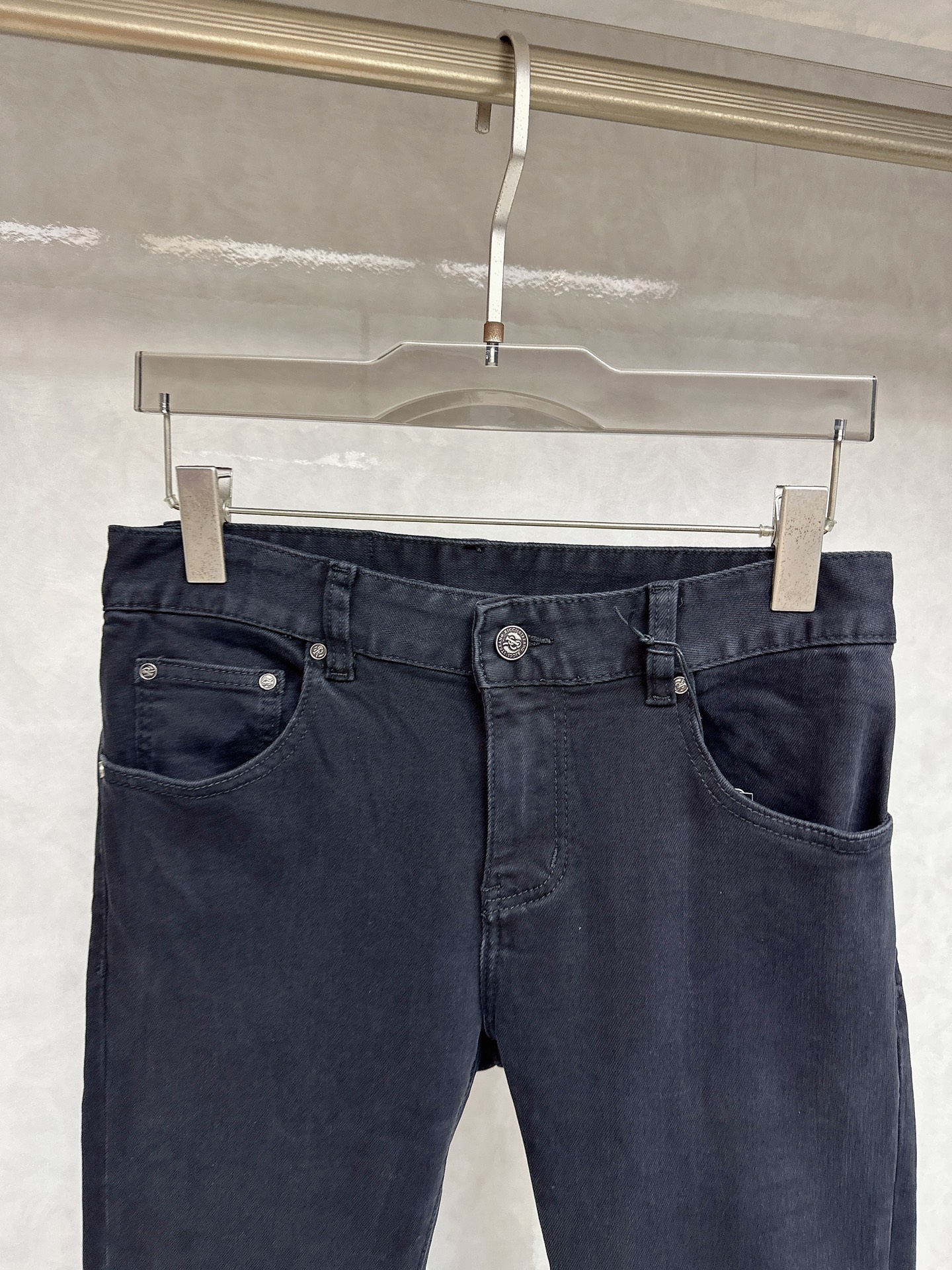 史蒂芬 2025秋冬🔥🔥新款现货上市，原单爆款牛仔裤👖超级定制款，原版五金，超级重工工艺，版型超赞👍细节