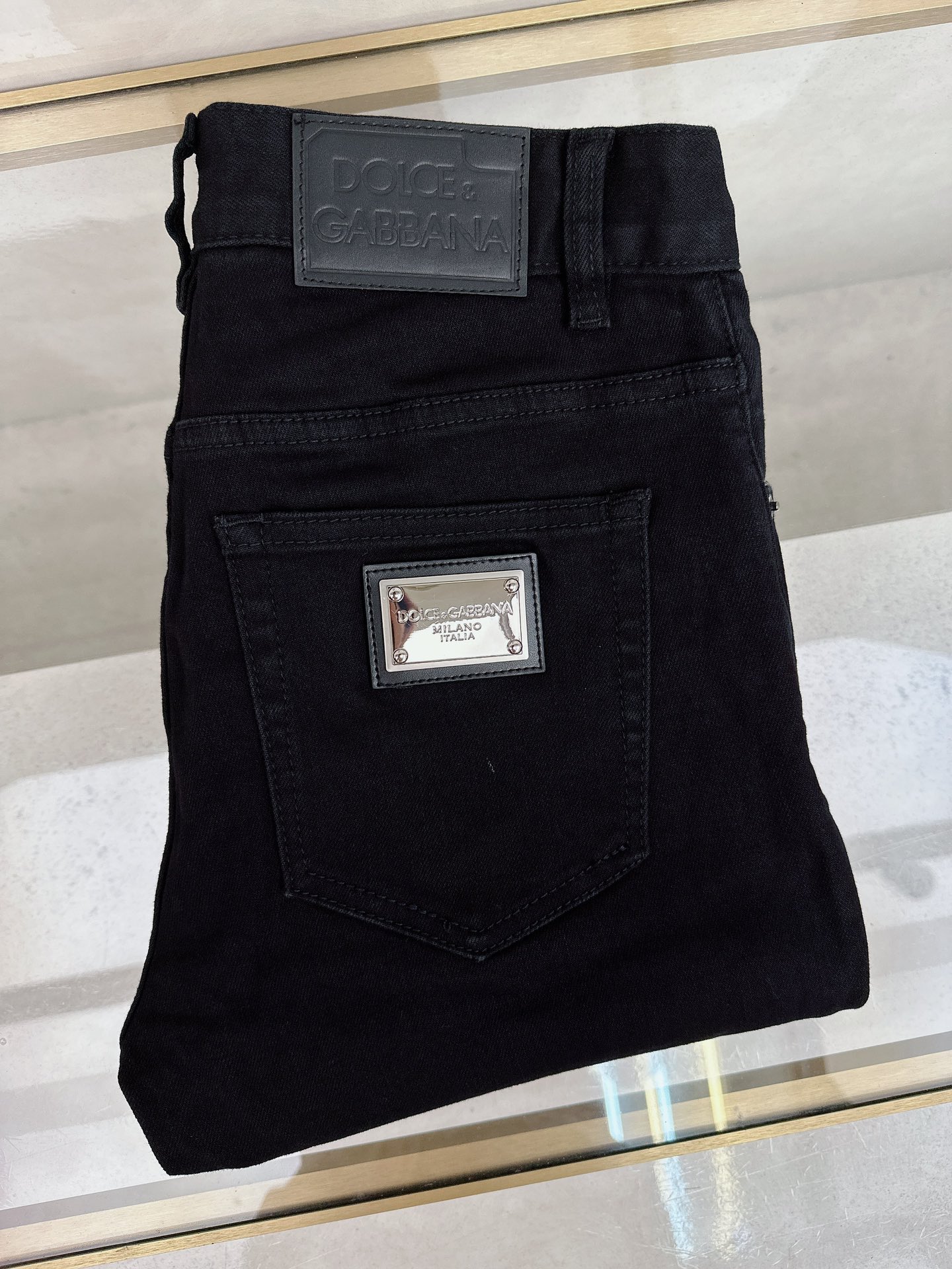 DG 2025秋冬🔥🔥新款现货上市，原单爆款牛仔裤👖超级定制款，原版五金，超级重工工艺，版型超赞👍细节做