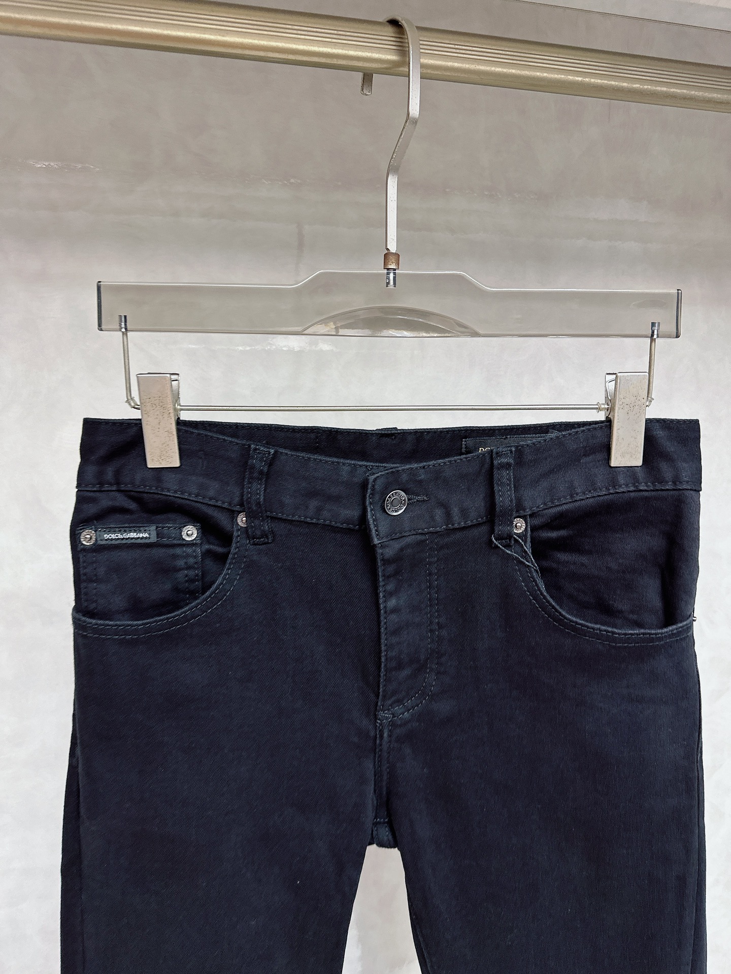 DG 2025秋冬🔥🔥新款现货上市，原单爆款牛仔裤👖超级定制款，原版五金，超级重工工艺，版型超赞👍细节做