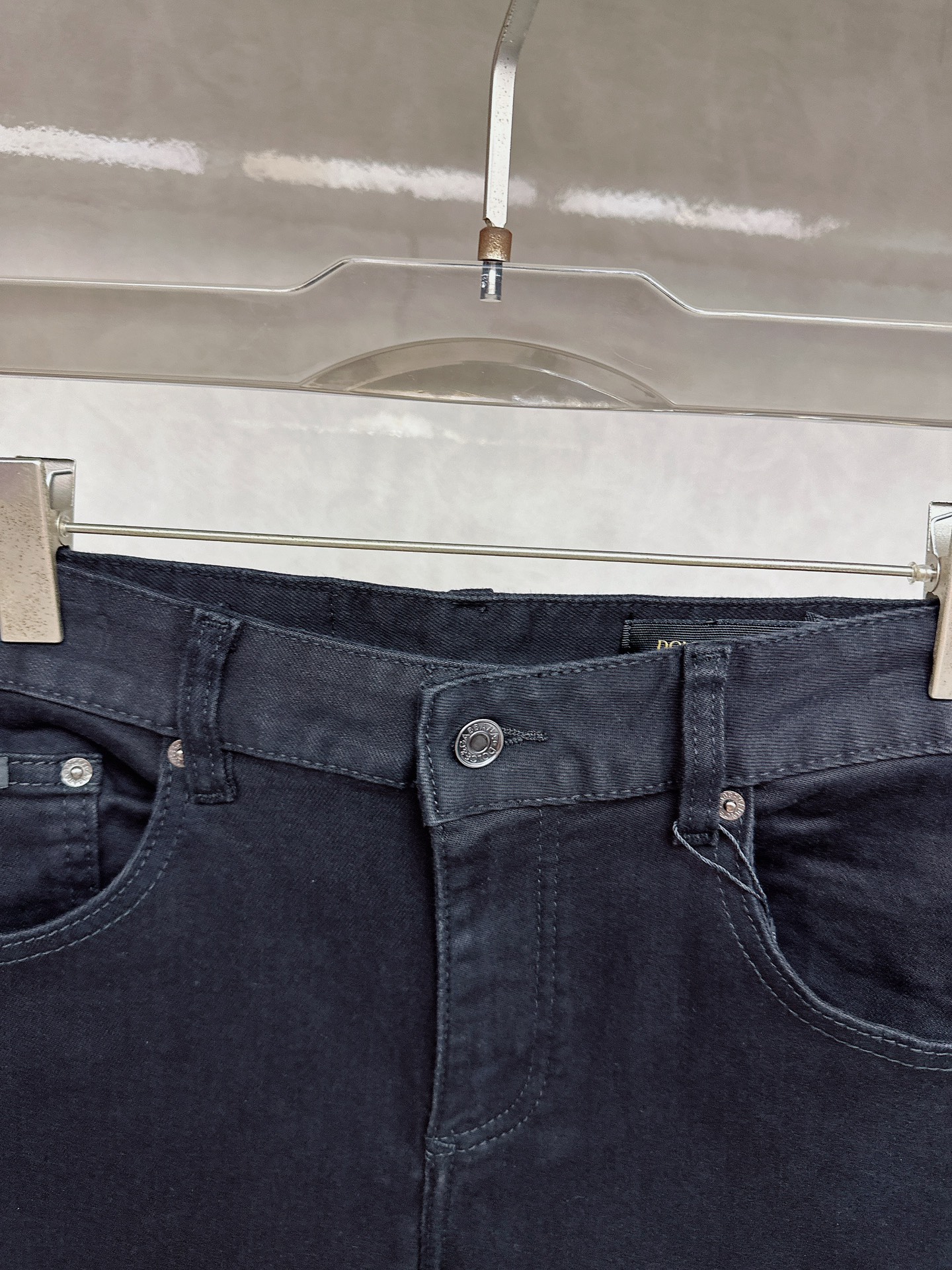 DG 2025秋冬🔥🔥新款现货上市，原单爆款牛仔裤👖超级定制款，原版五金，超级重工工艺，版型超赞👍细节做