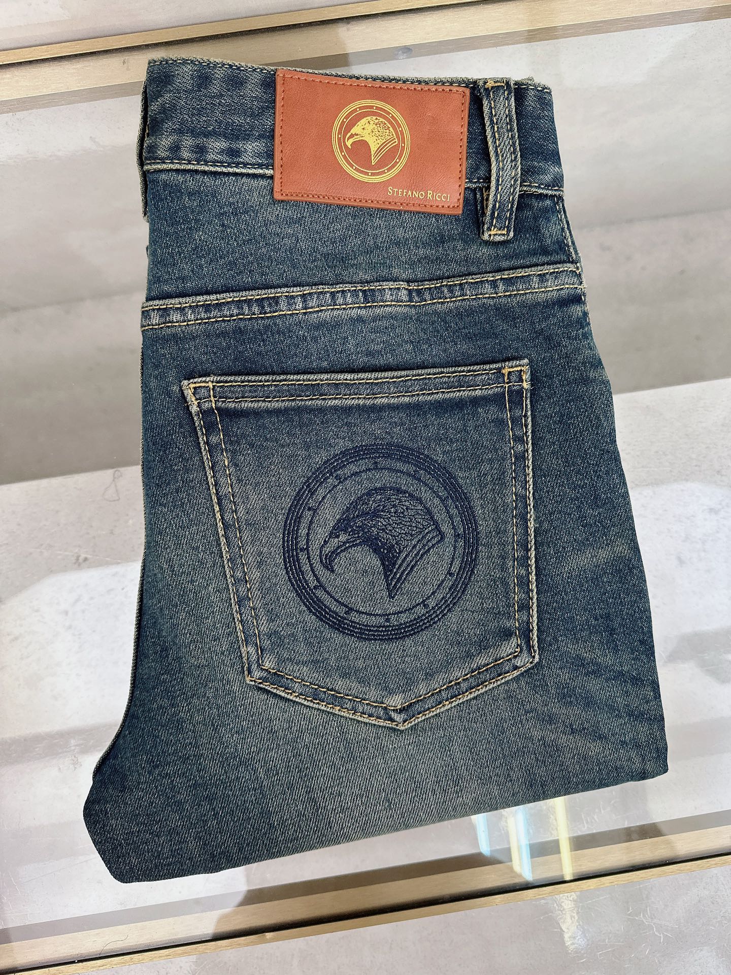 史蒂芬 2025秋冬🔥🔥新款现货上市，原单爆款牛仔裤👖超级定制款，原版五金，超级重工工艺，版型超赞👍细节