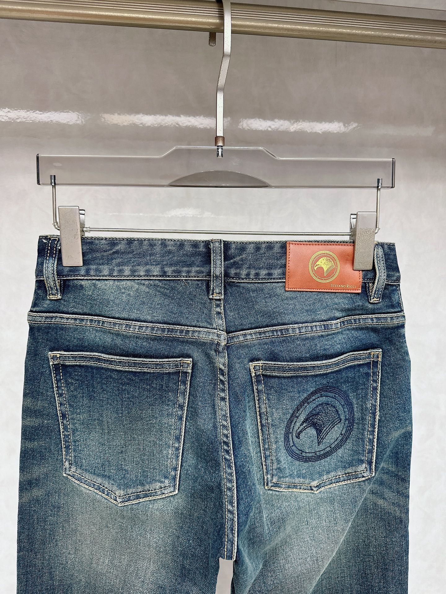 史蒂芬 2025秋冬🔥🔥新款现货上市，原单爆款牛仔裤👖超级定制款，原版五金，超级重工工艺，版型超赞👍细节