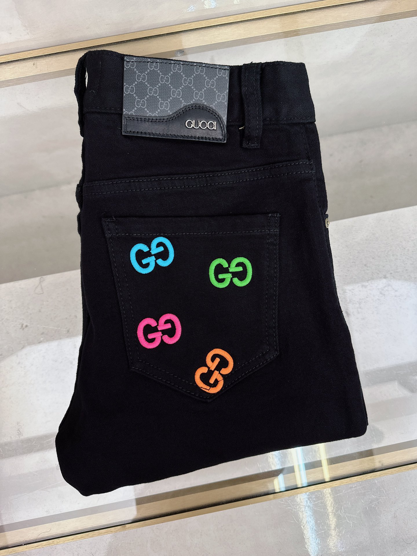 古奇 2025秋冬🔥🔥新款现货上市，原单爆款牛仔裤👖超级定制款，原版五金，超级重工工艺，版型超赞👍细节做