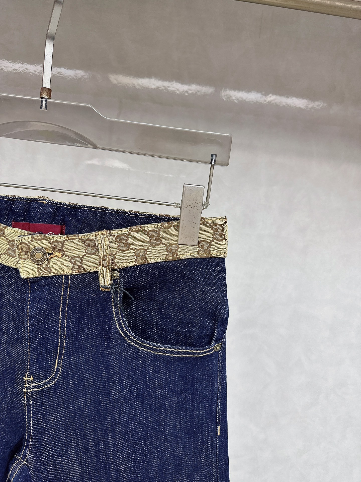 古奇 2025秋冬🔥🔥新款现货上市，原单爆款牛仔裤👖超级定制款，原版五金，超级重工工艺，版型超赞👍细节做