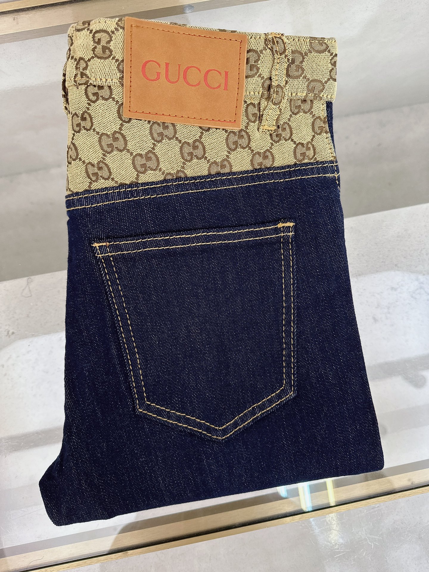 古奇 2025秋冬🔥🔥新款现货上市，原单爆款牛仔裤👖超级定制款，原版五金，超级重工工艺，版型超赞👍细节做