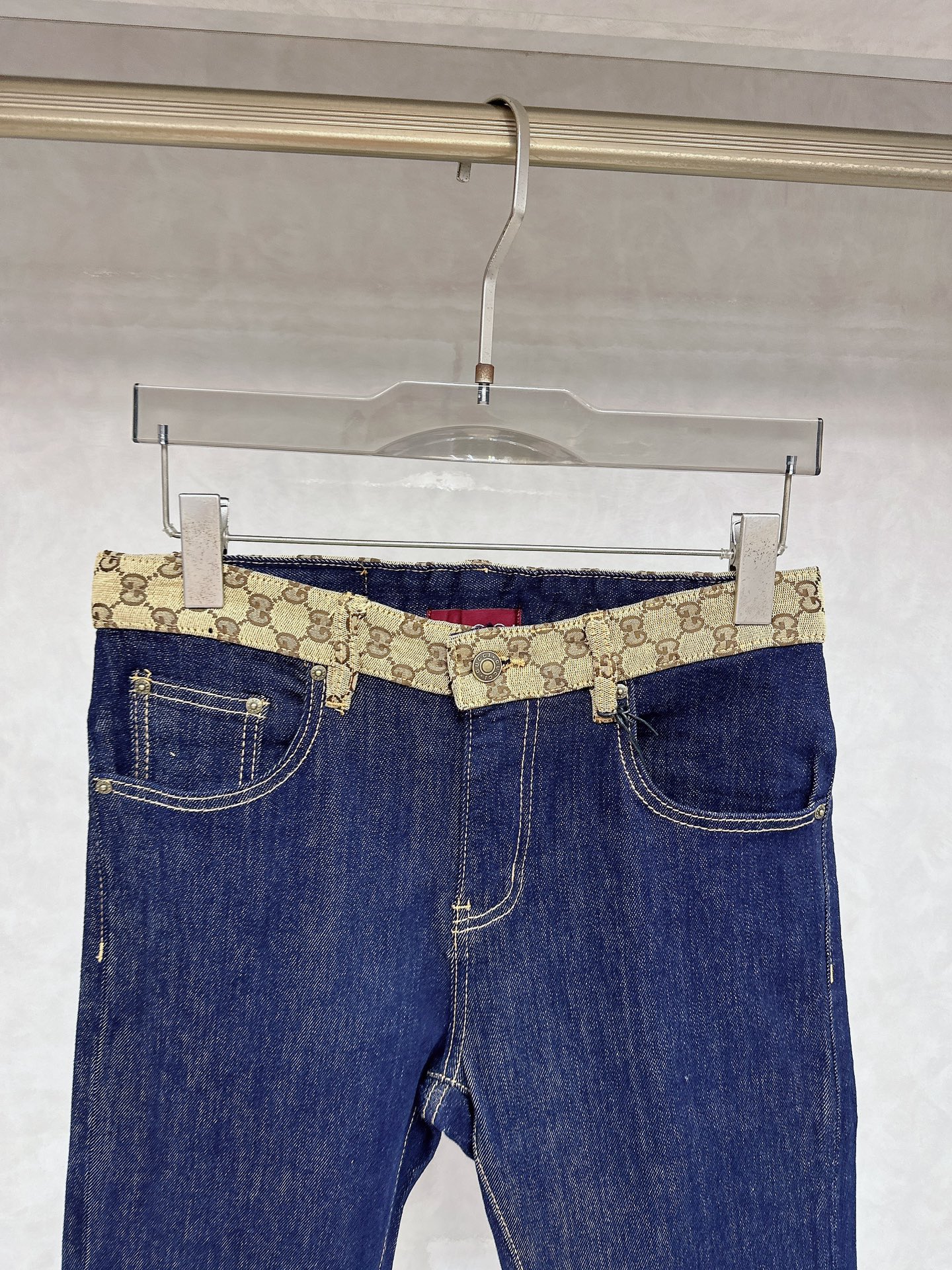 古奇 2025秋冬🔥🔥新款现货上市，原单爆款牛仔裤👖超级定制款，原版五金，超级重工工艺，版型超赞👍细节做