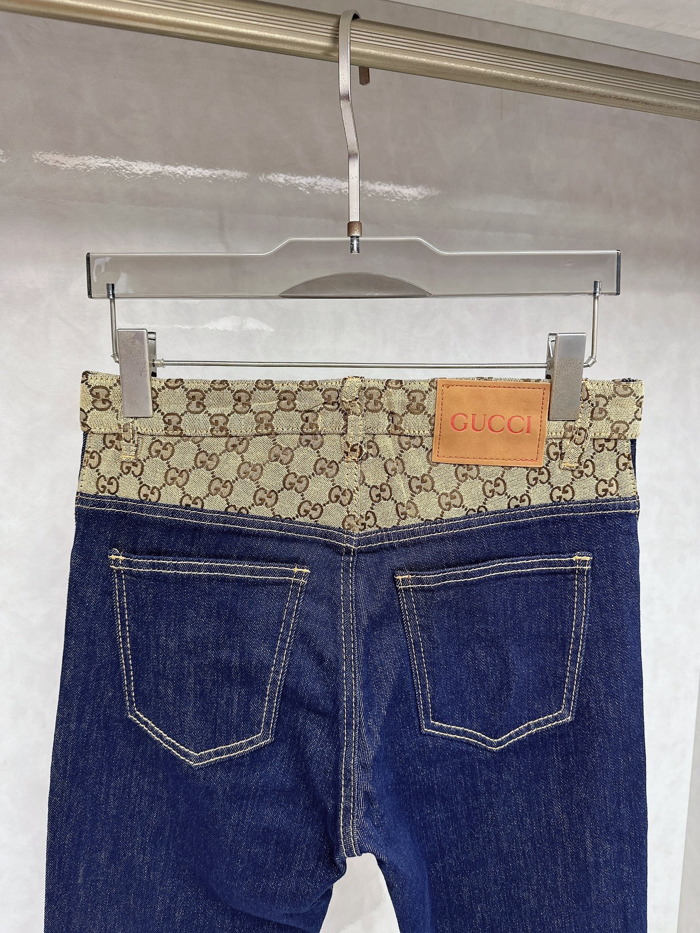 古奇 2025秋冬🔥🔥新款现货上市，原单爆款牛仔裤👖超级定制款，原版五金，超级重工工艺，版型超赞👍细节做