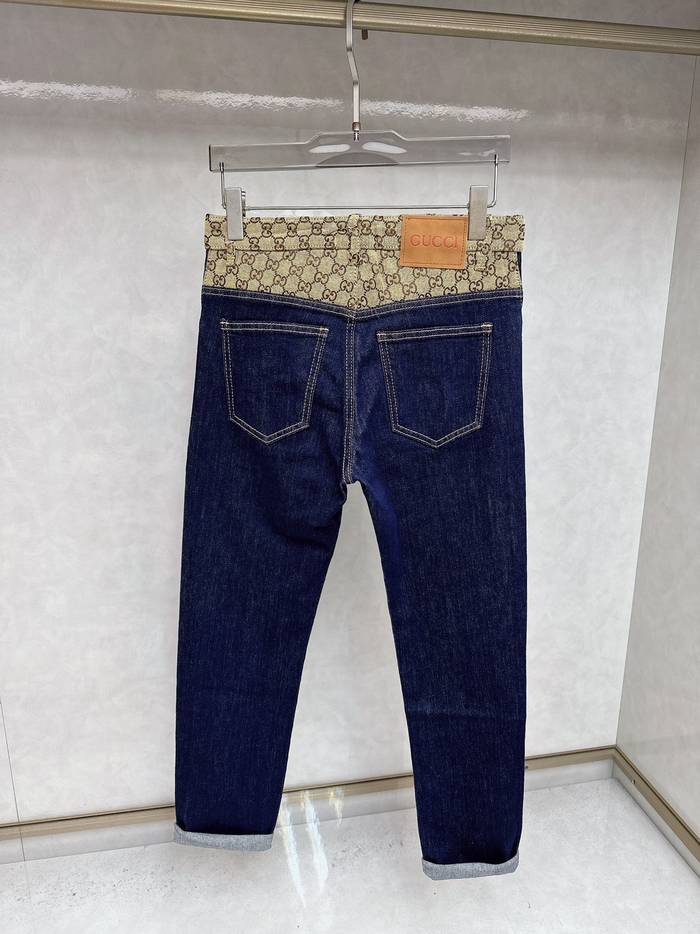 古奇 2025秋冬🔥🔥新款现货上市，原单爆款牛仔裤👖超级定制款，原版五金，超级重工工艺，版型超赞👍细节做