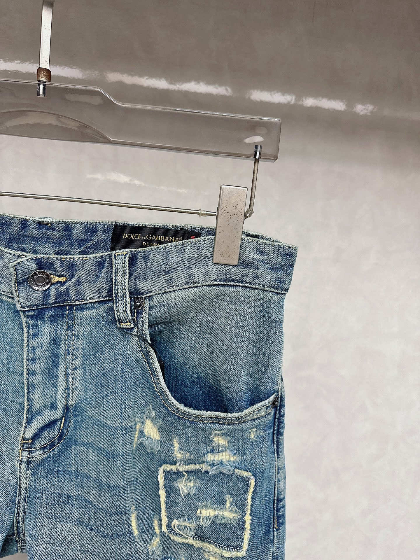 DG 2025秋冬🔥🔥新款现货上市，原单爆款牛仔裤👖超级定制款，原版五金，超级重工工艺，版型超赞👍细节做