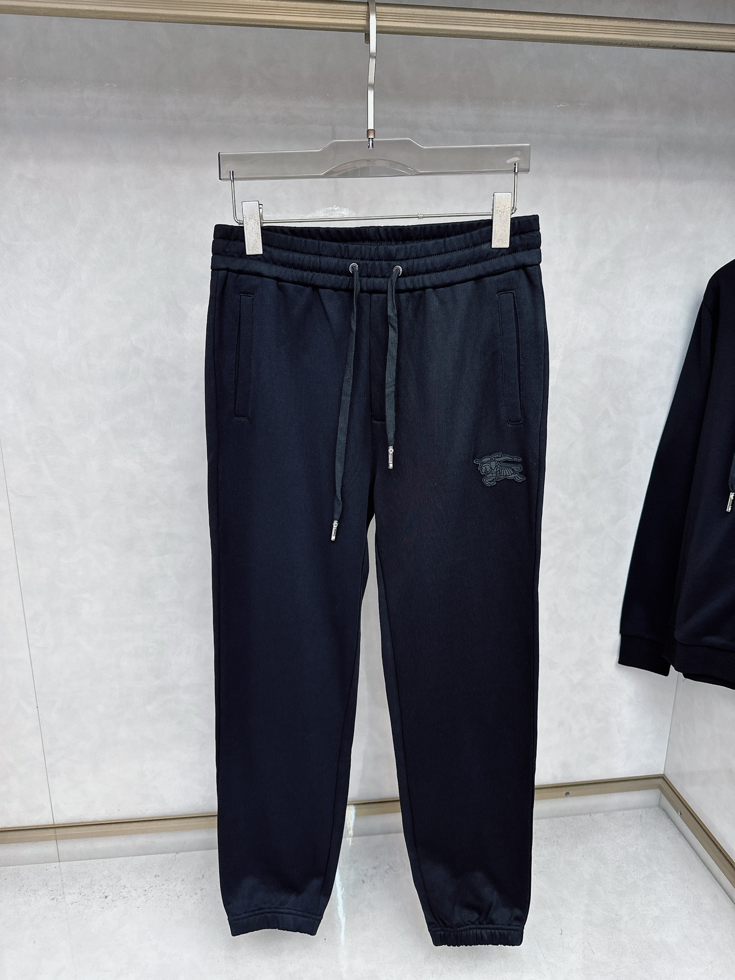 巴宝莉 2025秋冬新款卫衣套装，丝光棉卫衣面料，男女同款。上身效果超赞，码数48-56