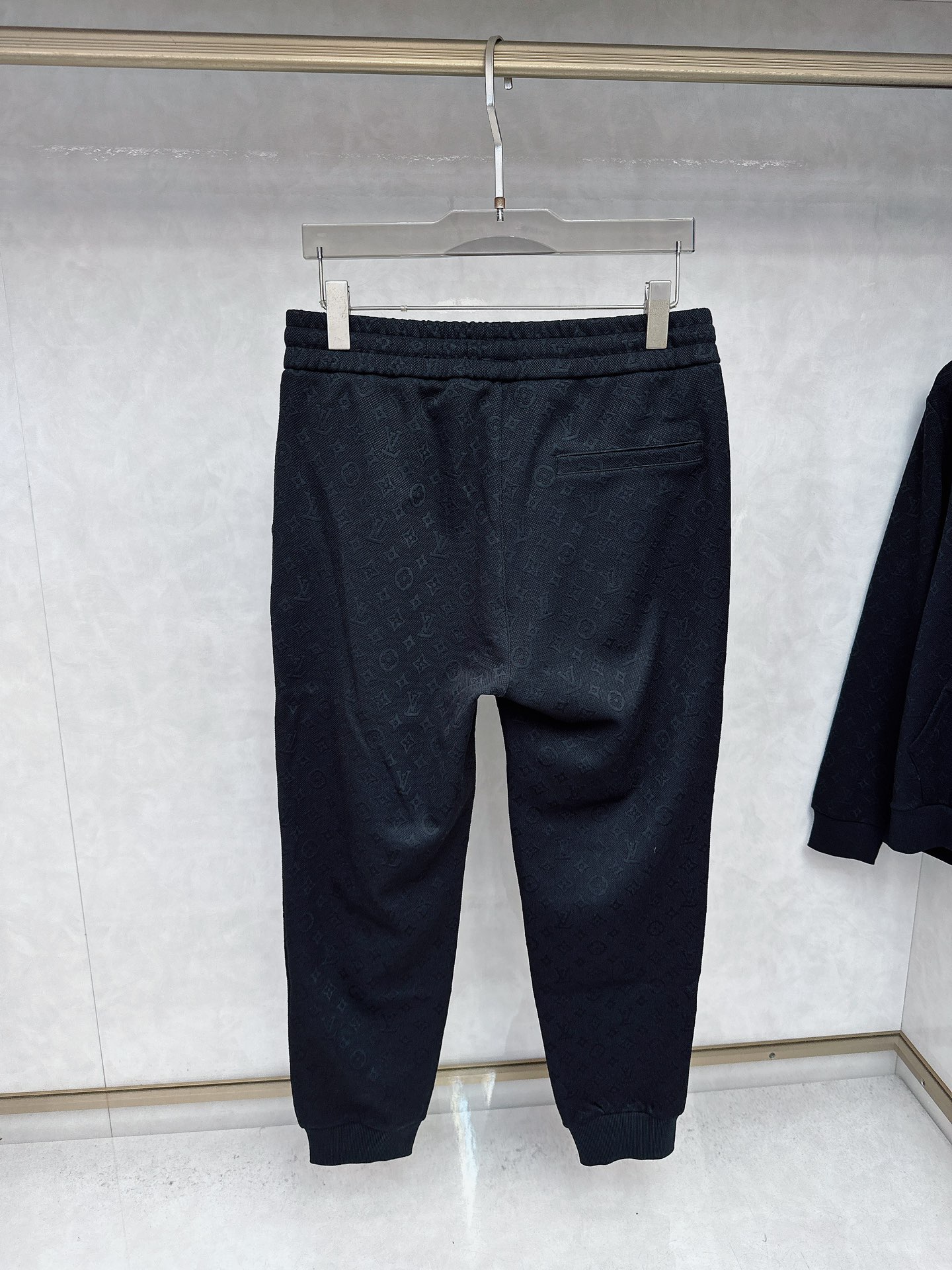 LV 2025秋冬新款卫衣套装，丝光棉卫衣面料，男女同款。上身效果超赞，码数48-56