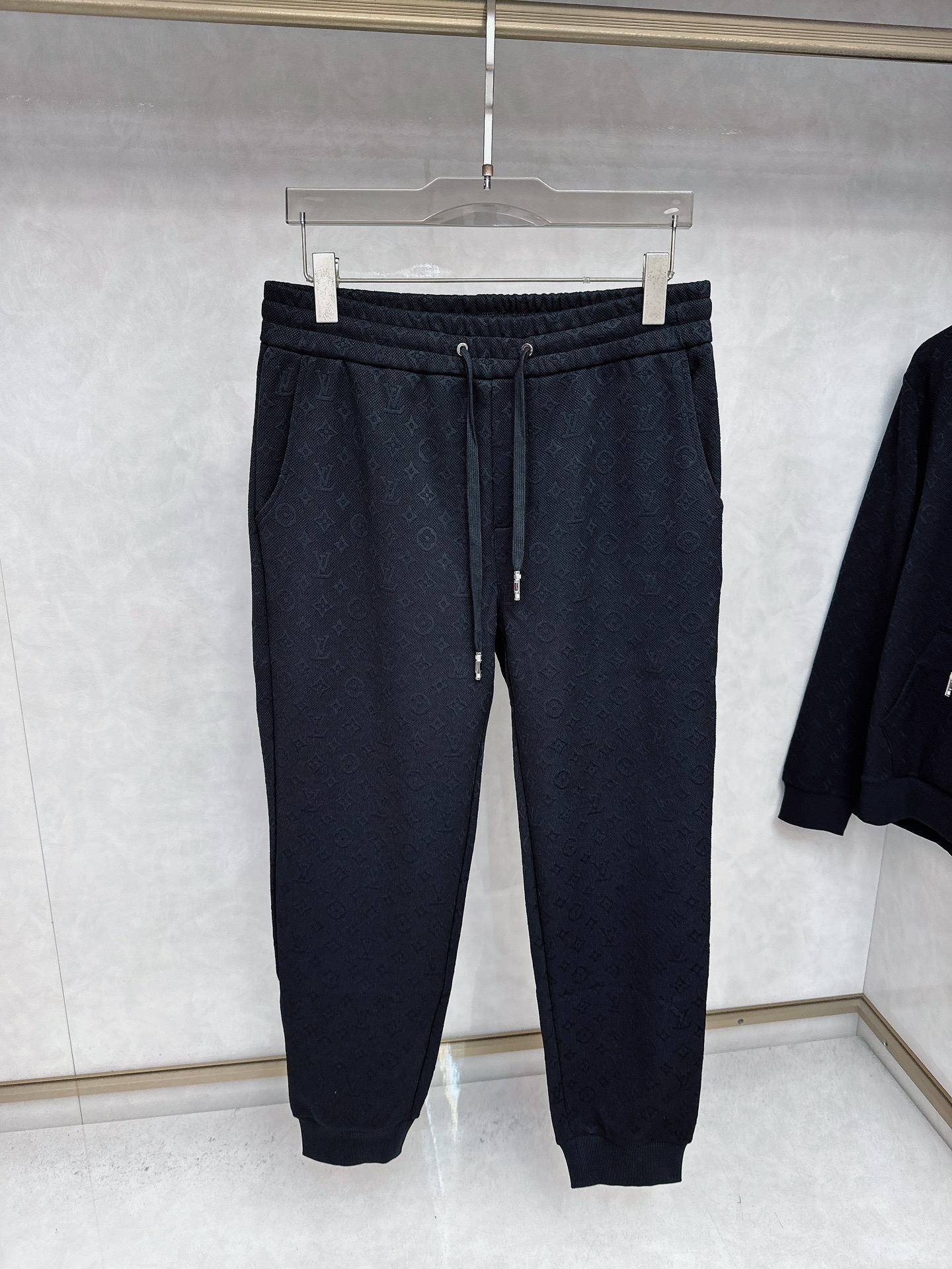 LV 2025秋冬新款卫衣套装，丝光棉卫衣面料，男女同款。上身效果超赞，码数48-56