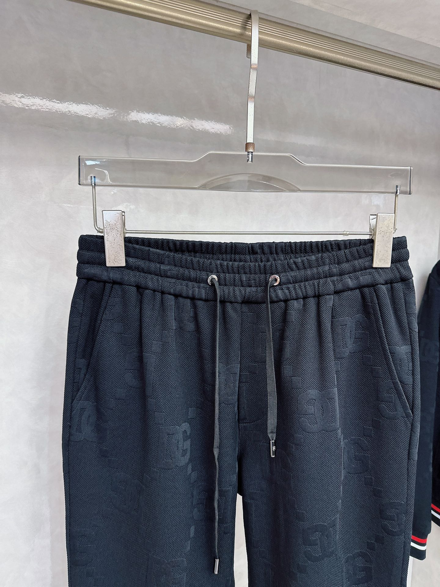 古奇 2025秋冬新款时尚休闲套装 品牌经典LOGO ，舒适度极好，手触感强烈。辨识度极高 定制进口面料