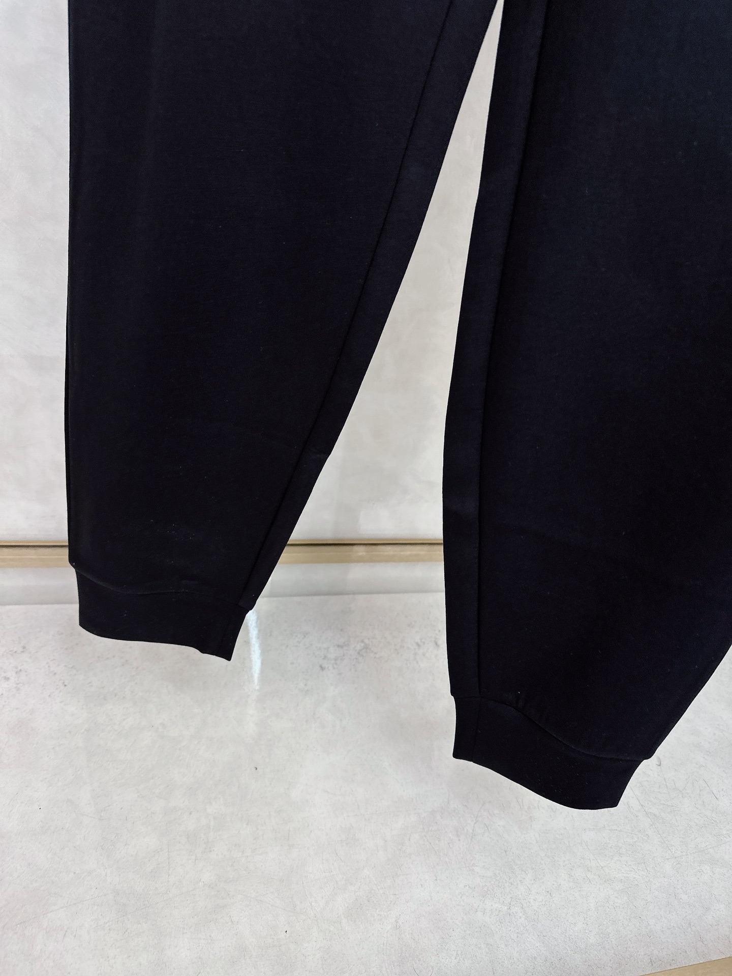 😊 2025秋冬新款时尚休闲套装 品牌经典LOGO ，舒适度极好，手触感强烈。辨识度极高 定制进口面料 