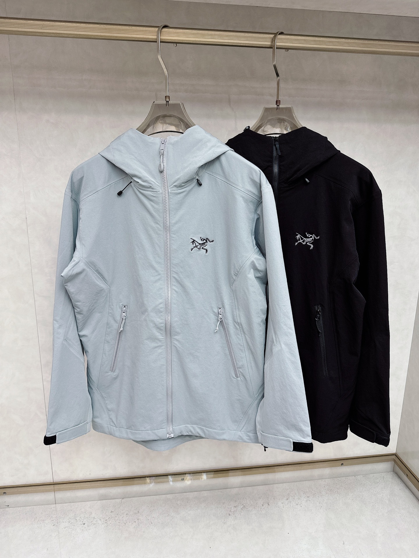 ARC’TERYX*始祖鸟 25ss新款轻薄硬壳冲锋衣百搭户外男女同款🔥采用原厂GORE-TEX科技面料