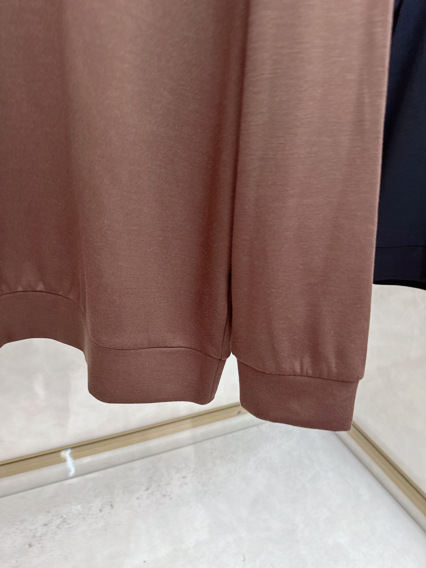 L秋冬lP🆕翻领打底衫 选用德绒小条 面料细腻柔软上身舒适  简约时尚 适配商务、休闲等多种场合 码数4