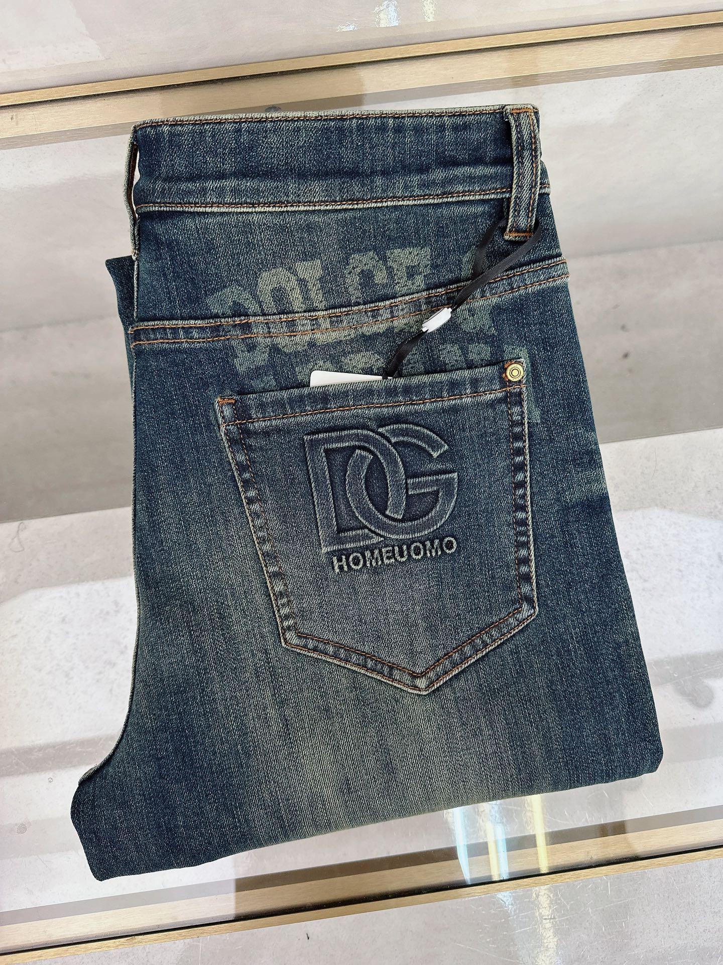 NO:537133,DG is available in autumn and winter, high-order light luxury denim, spot supply, special ingredients recycled cellulose fabric, non-scalding and anti-wrinkle code: -,,alexander wang19860909DG 秋冬上新 高订轻奢牛仔 现货供应 特殊成份再生纤维素面料 免烫抗皱 码数: -,,alexander wang,Men's clothing