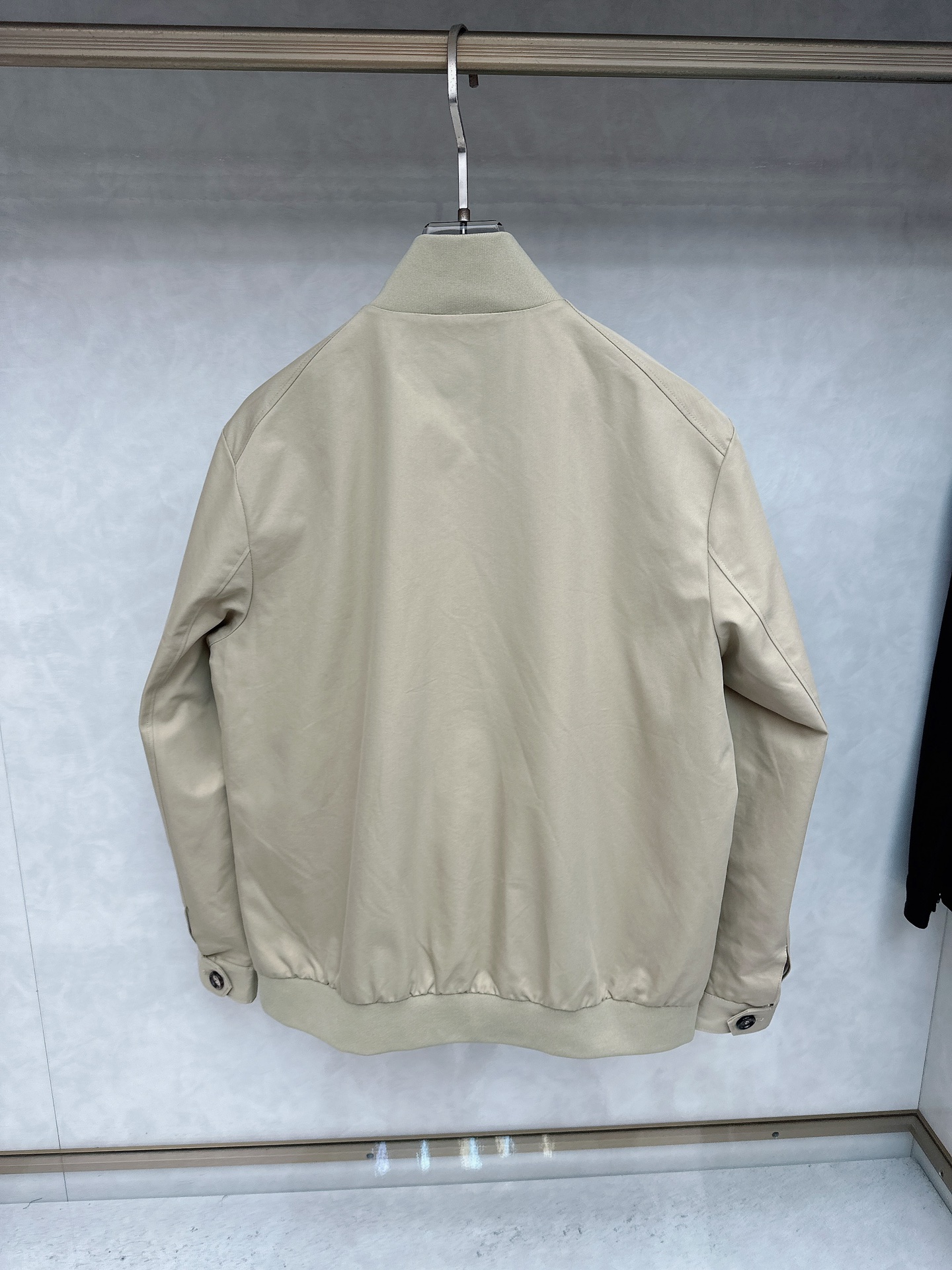 lP🆕 诺悠翩雅 最新款休闲男士，中长长度，高品质的面料和时尚的设计而受到广大男士的喜爱，柔软且透气的羊