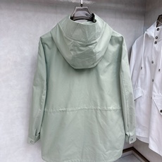 Loro Piana 中长款时尚休闲都市男士定制中长款外套!贸易公司渠道稀出,领先官网发售!该款大衣来自 Loro Piana 中长款时尚休闲都市男士定制中长款外套!贸易公司渠道稀出,领先官网发售!该款大衣来自