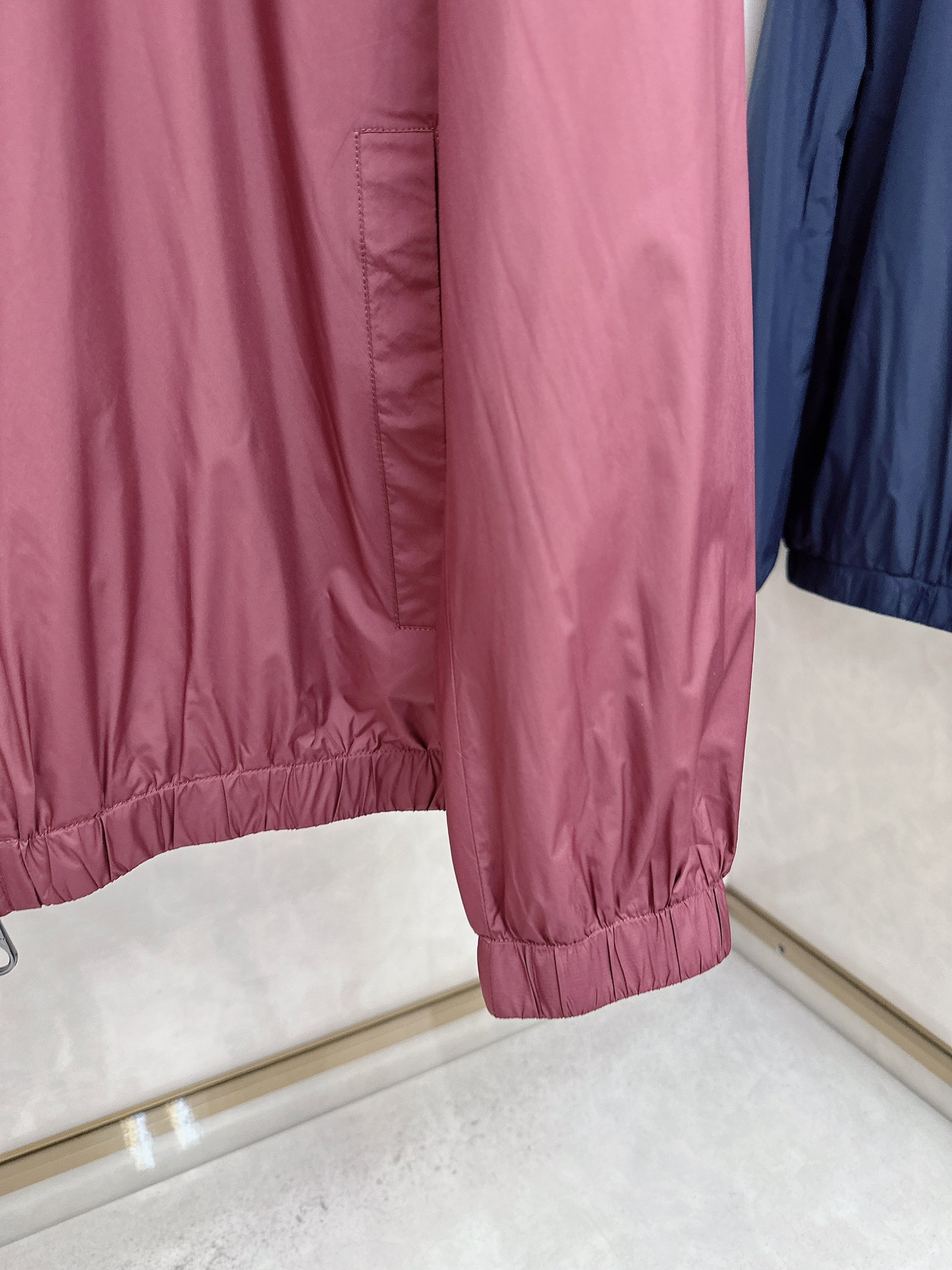 lP🆕 顶级老线风~立领夹克薄外套，优雅精致的顶级精品，男士商务款休闲夹克，告别一般夹克的厚重，上身轻盈