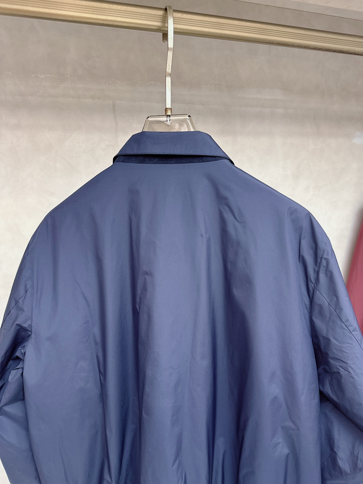 lP🆕 顶级老线风~立领夹克薄外套，优雅精致的顶级精品，男士商务款休闲夹克，告别一般夹克的厚重，上身轻盈