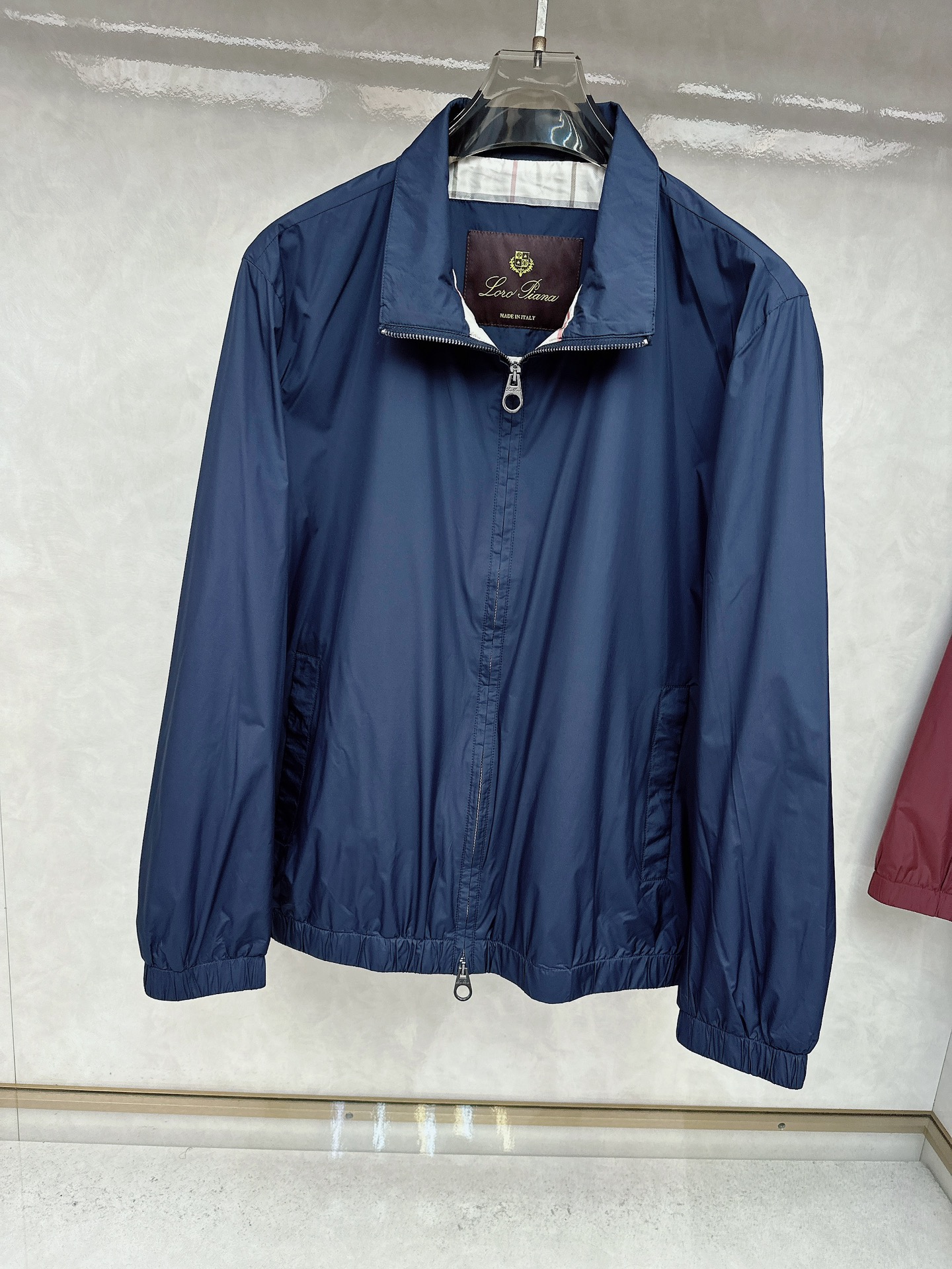 lP🆕 顶级老线风~立领夹克薄外套，优雅精致的顶级精品，男士商务款休闲夹克，告别一般夹克的厚重，上身轻盈