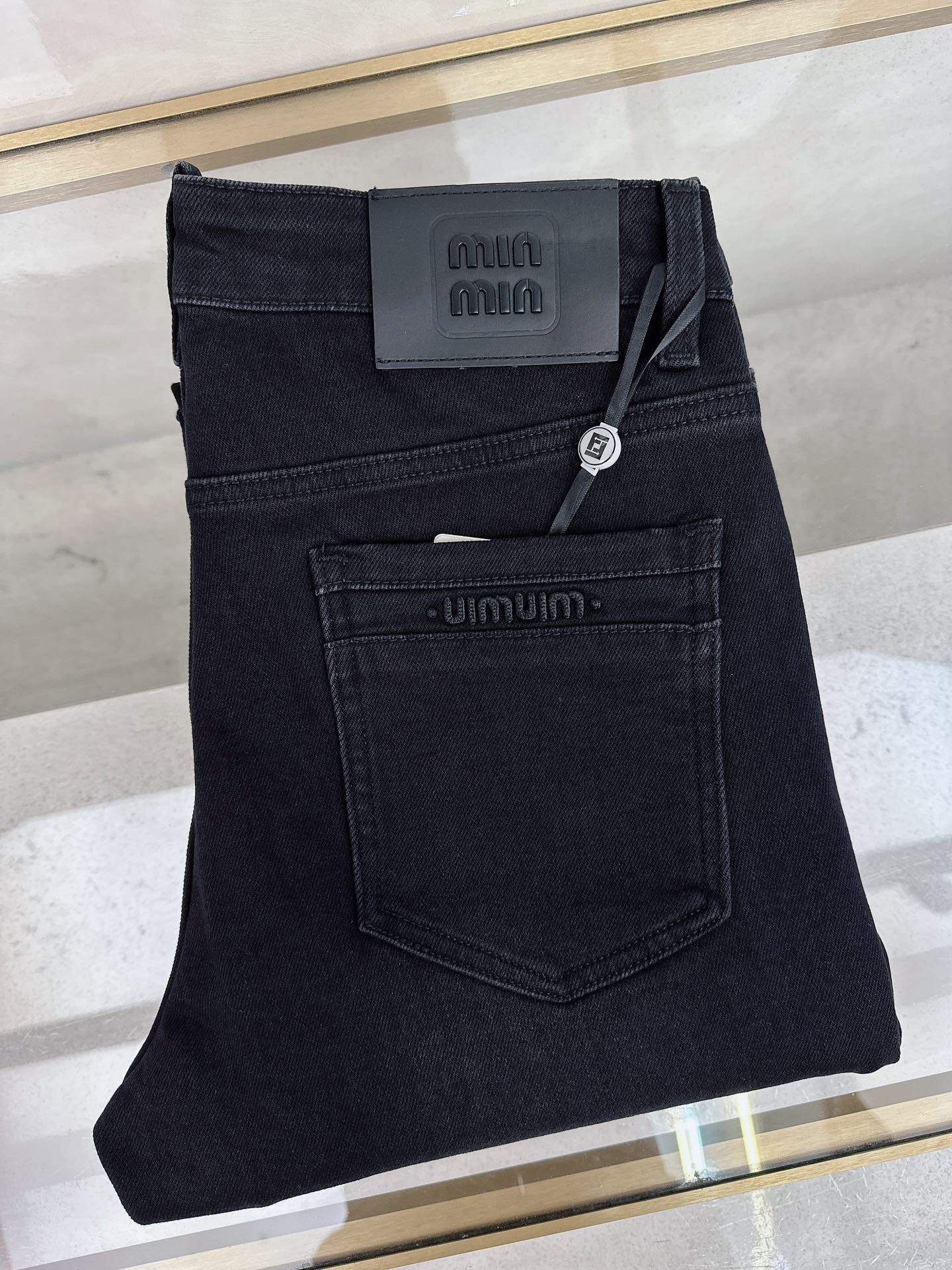 NO:539661,New in autumn and winter, high-order light luxury denim, spot supply, special ingredients recycled cellulose fabric, non-scalding and anti-wrinkle code: -,,alexander wang19860909秋冬上新 高订轻奢牛仔 现货供应 特殊成份再生纤维素面料 免烫抗皱 码数: -,,alexander wang,Men's clothing