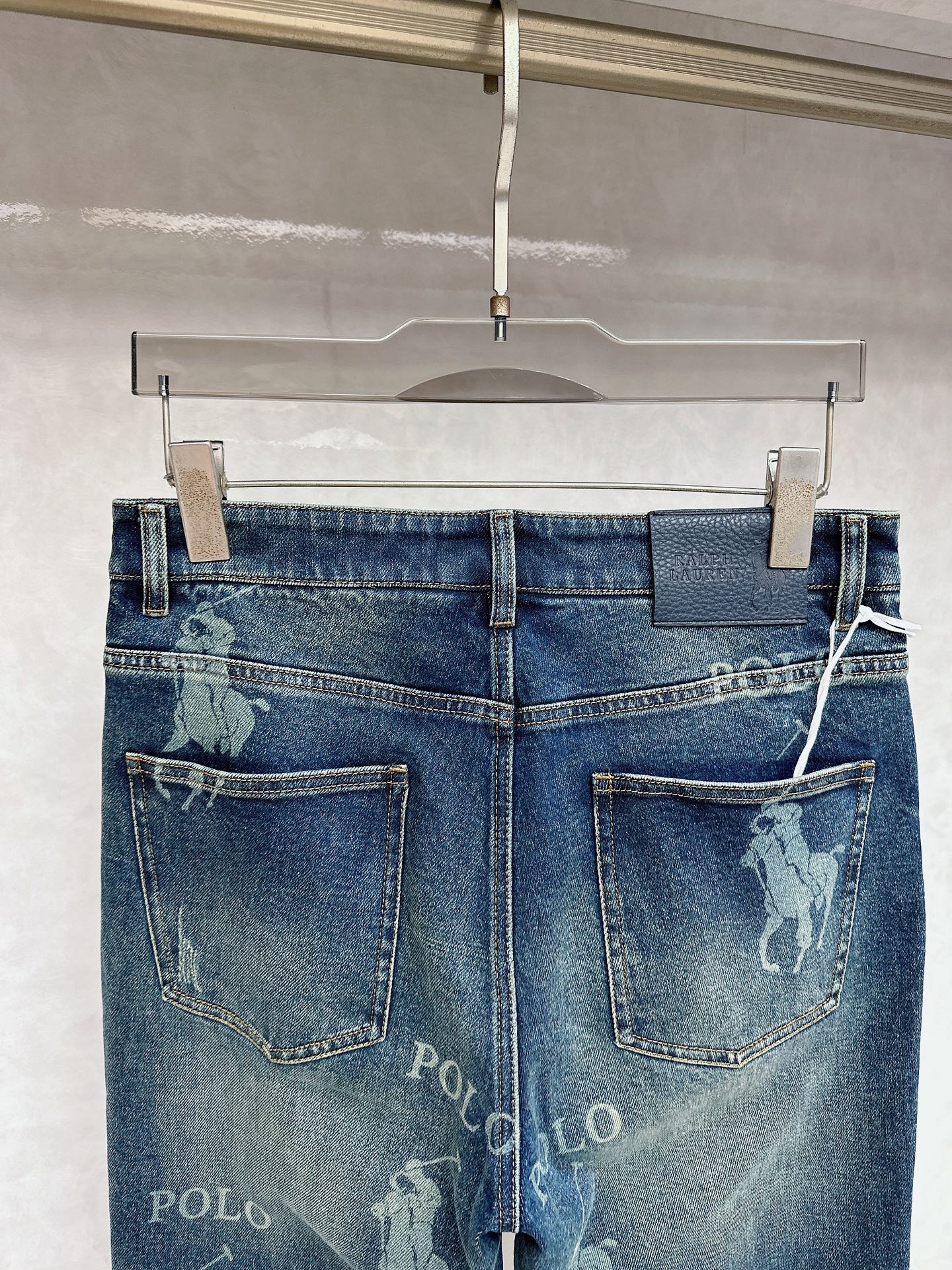 😊 2025秋冬🔥🔥新款现货上市，原单爆款牛仔裤👖超级定制款，原版五金，超级重工工艺，版型超赞👍细节做工